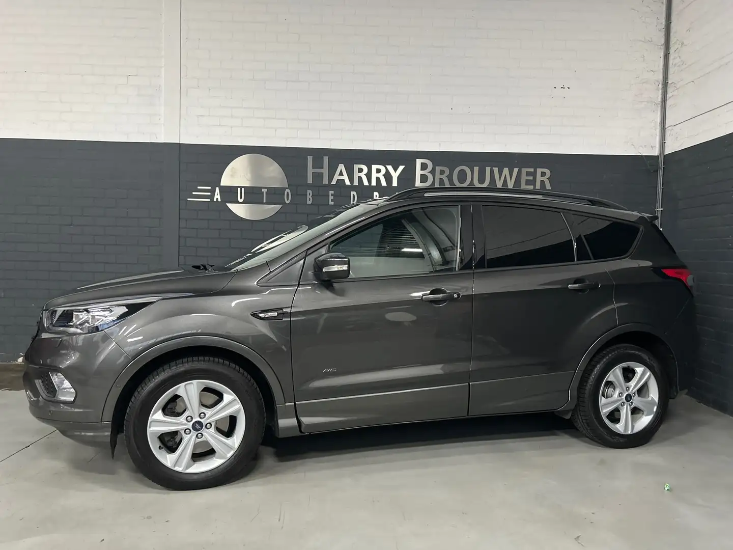 Ford Kuga 1.5, 4WD, ST-Line, Nieuwe motor, Volle uitvoering, Grigio - 2