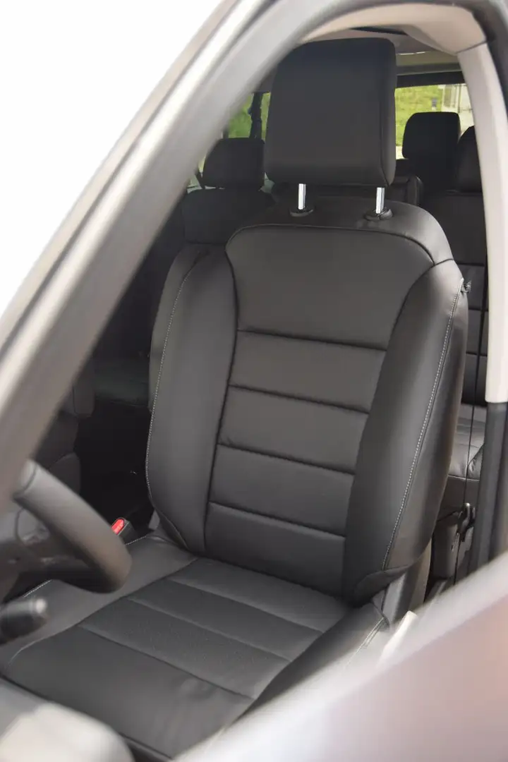 Fiat Ulysse XL ACC EL. TÜRE PANO AHK 7-SITZE TISCH Noir - 1