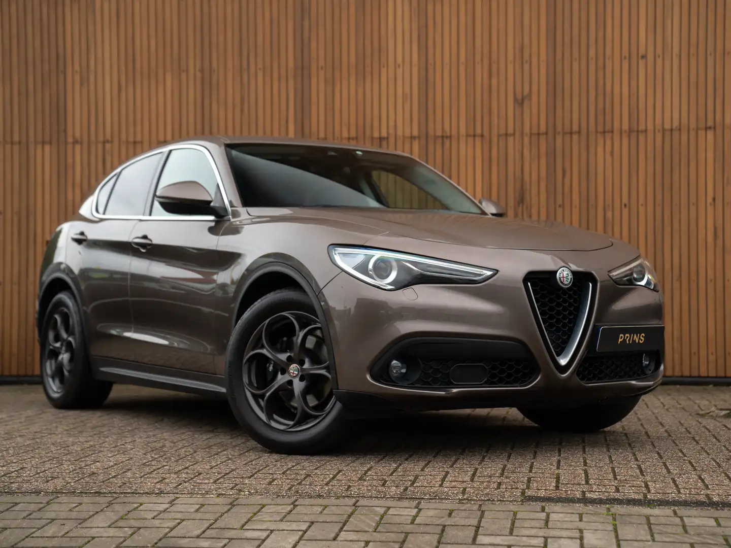 Alfa Romeo Stelvio 2.2d Super | Camera | Grote Navi Bruin - 2