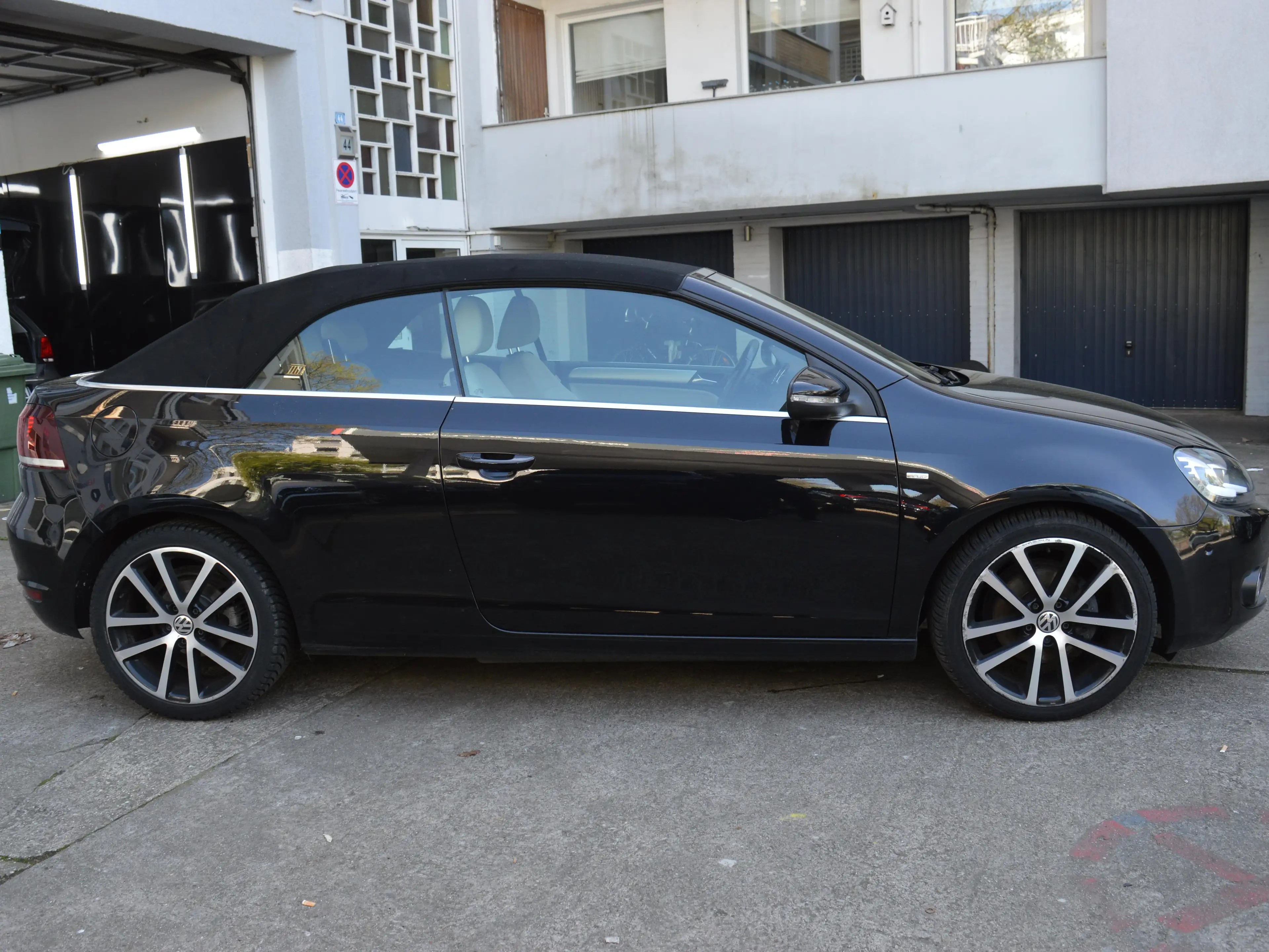 Volkswagen Golf Cabriolet Cup*Leder*Navi*Xenon* — photo 5