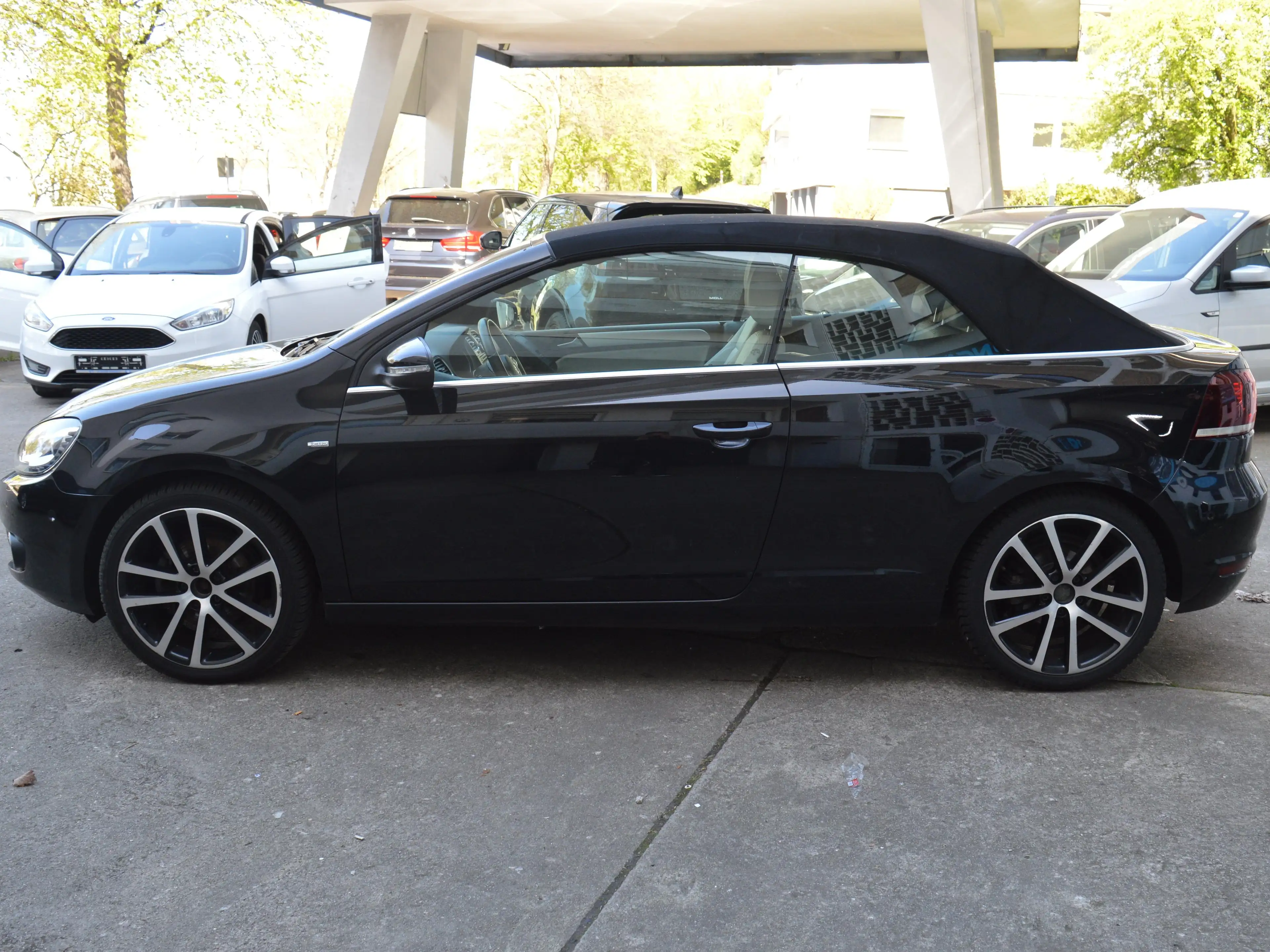 Volkswagen Golf Cabriolet Cup*Leder*Navi*Xenon* — photo 3