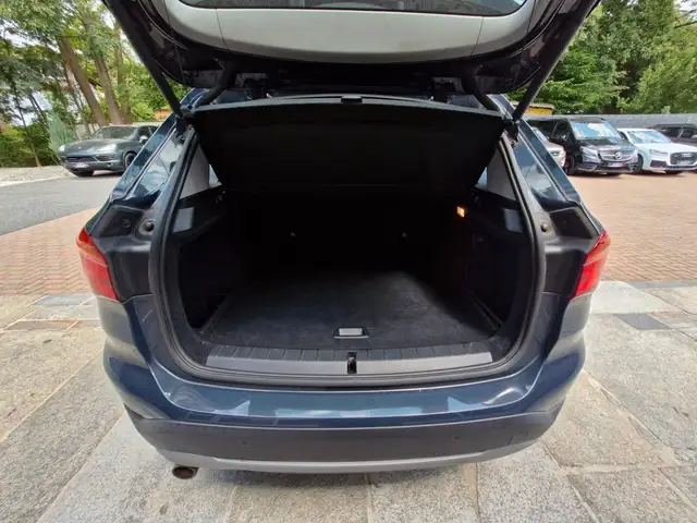 BMW X1 view 14