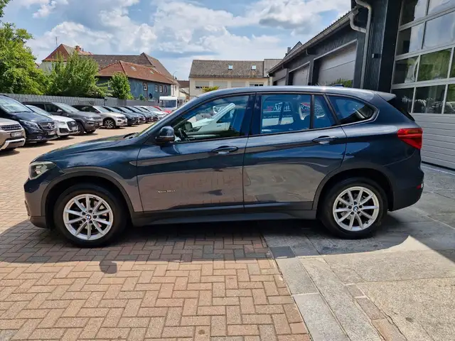 BMW X1 view 8