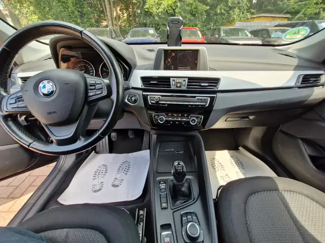 BMW X1 view 11