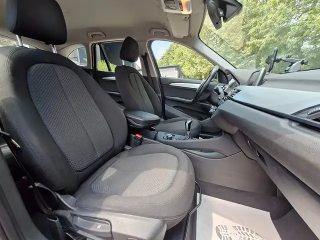 BMW X1 view 12