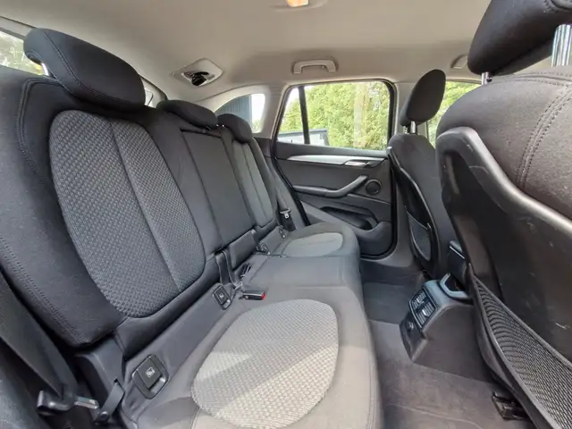 BMW X1 view 13