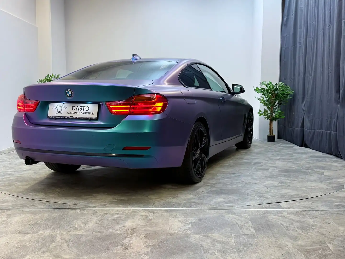 BMW 420 __ xDrive __ F32 __ COUPE __ SPORT __ kein M Violett - 2