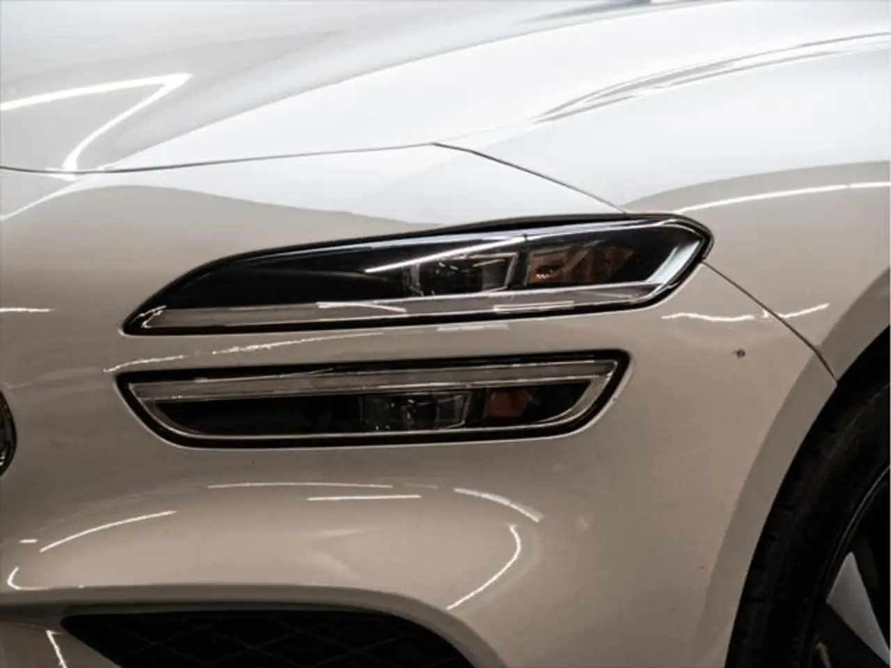 Genesis G70 снимка Genesis G70