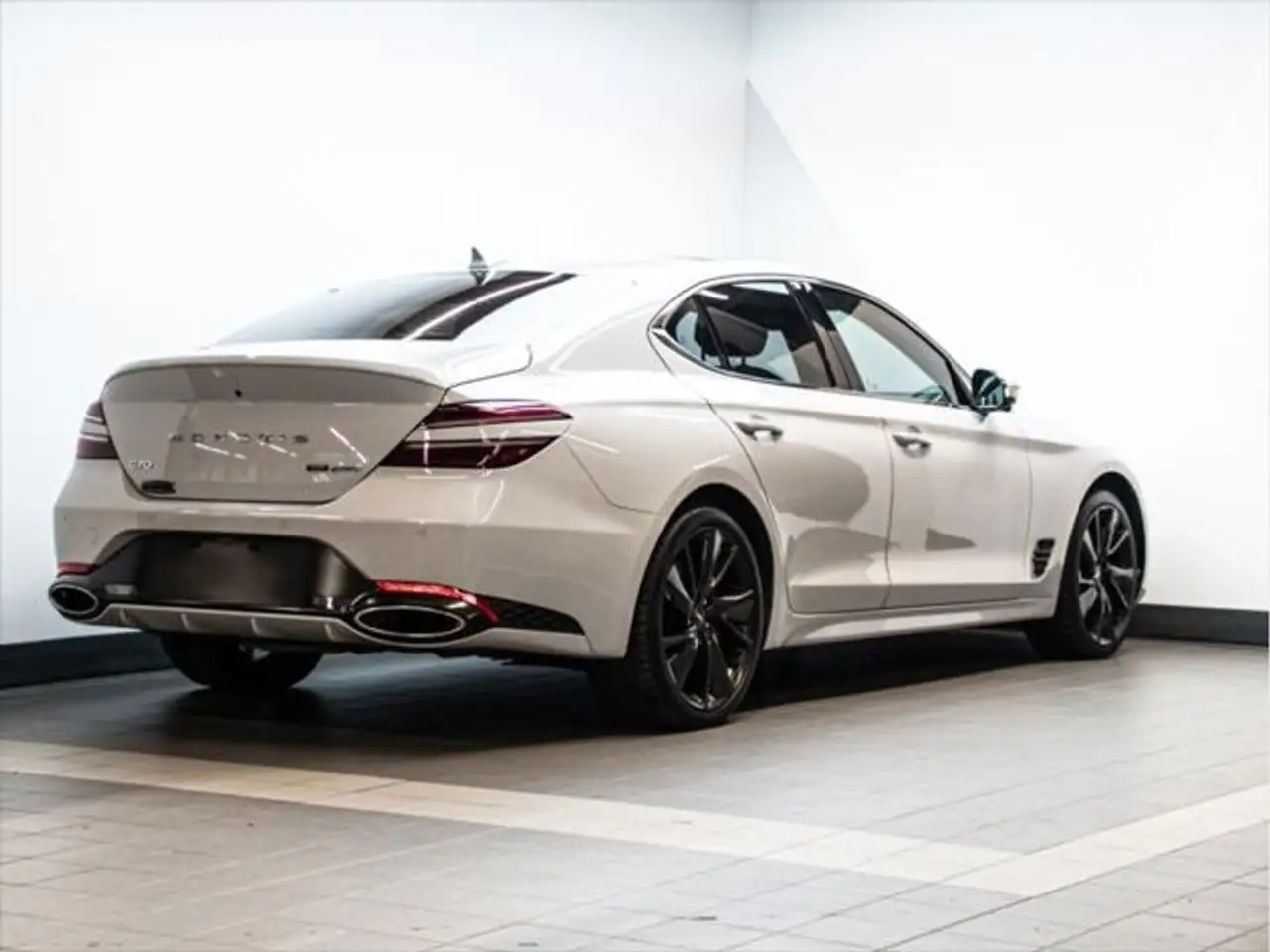 Genesis G70 снимка Genesis G70