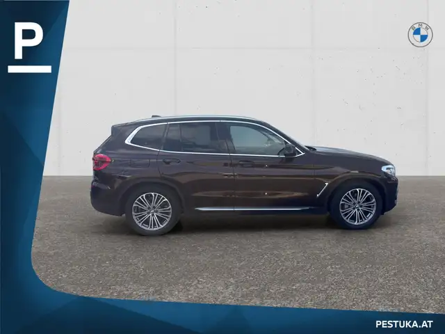 BMW X3 view 3