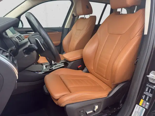 BMW X3 view 8