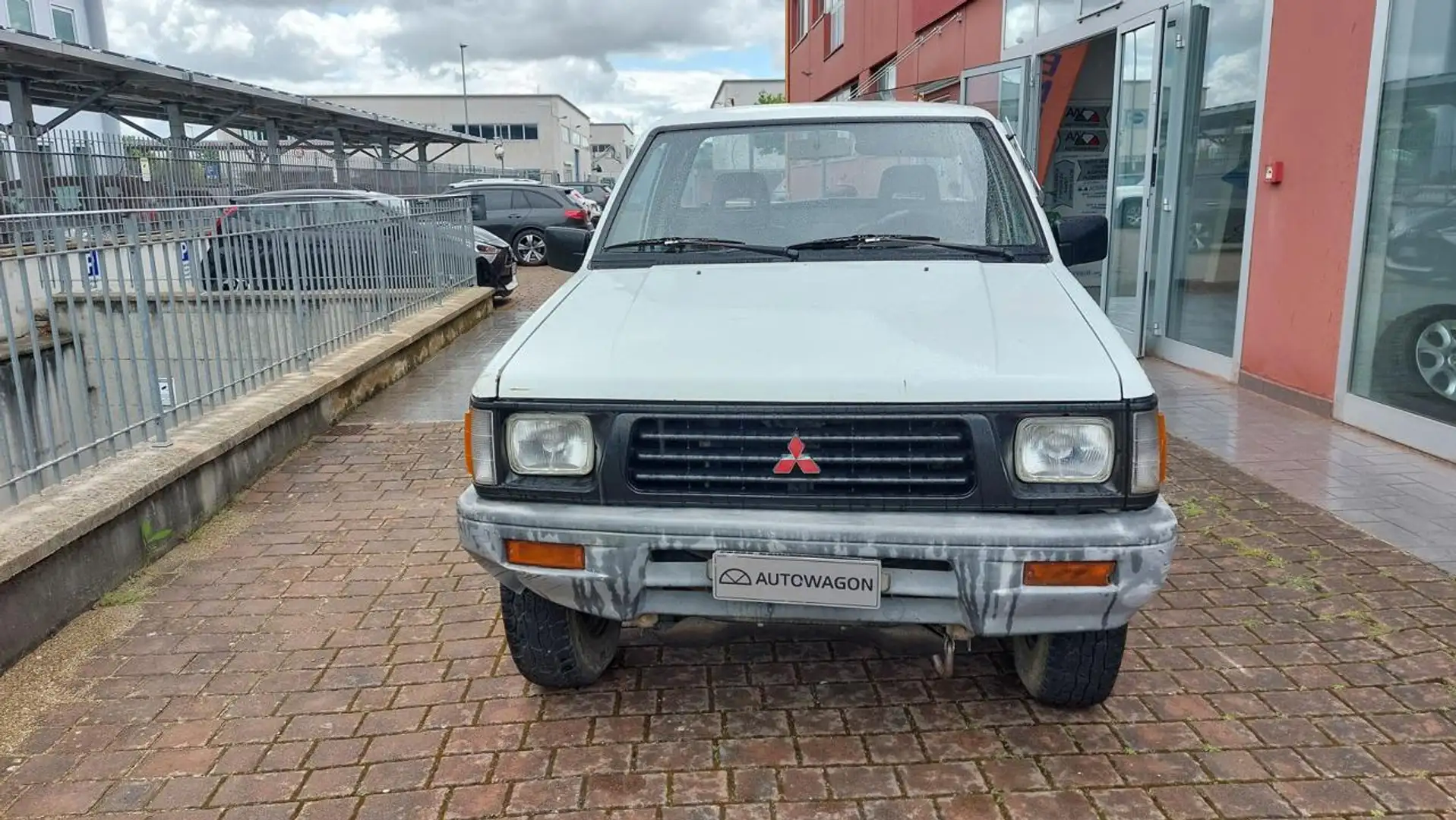 Mitsubishi L200 2.5 TD 4WD Club Cab Pick-up Blanco - 2