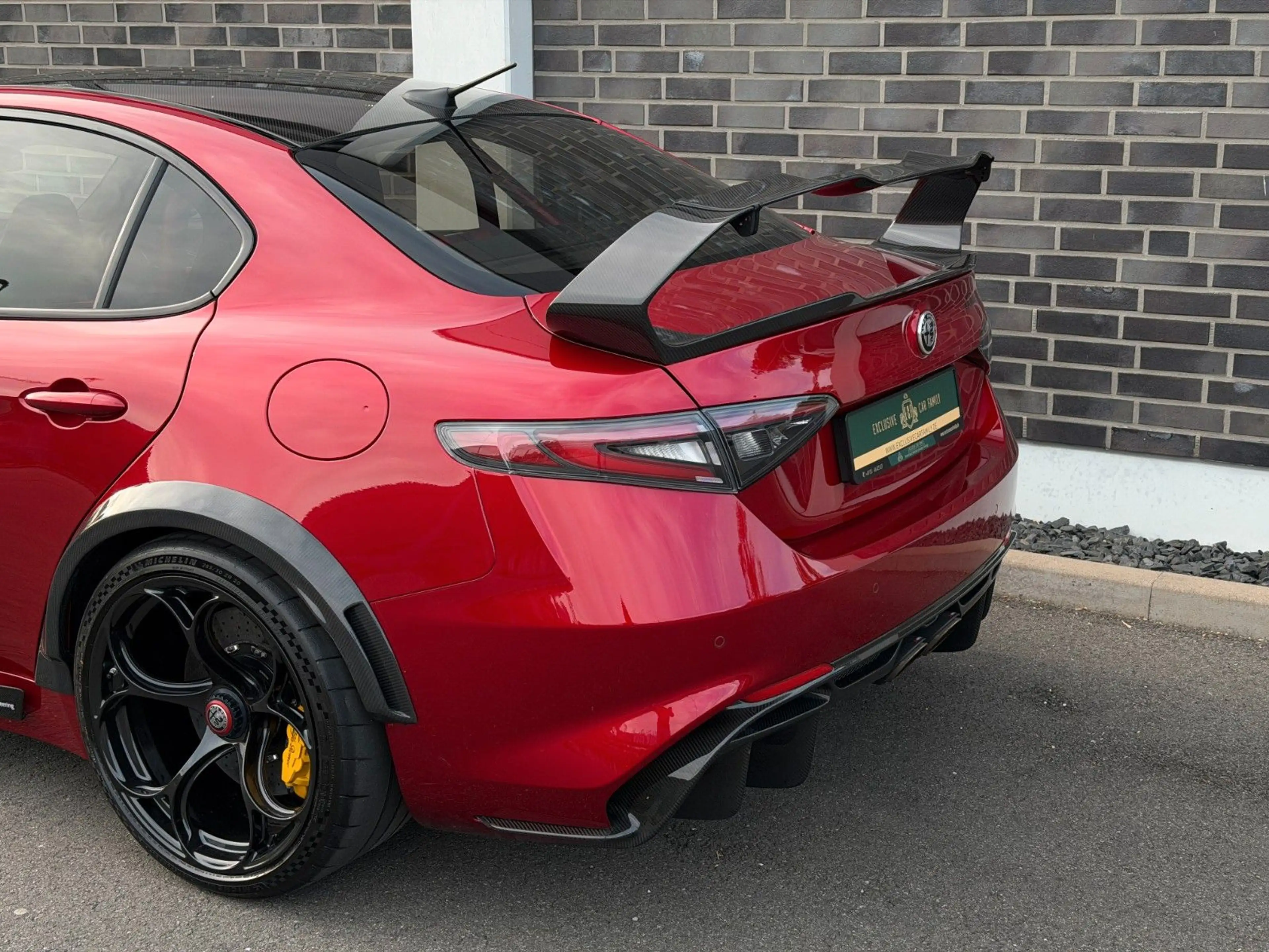 Alfa Romeo Giulia Quadrifoglio GTAm - No. 333/500 - 1. Hd — photo 12