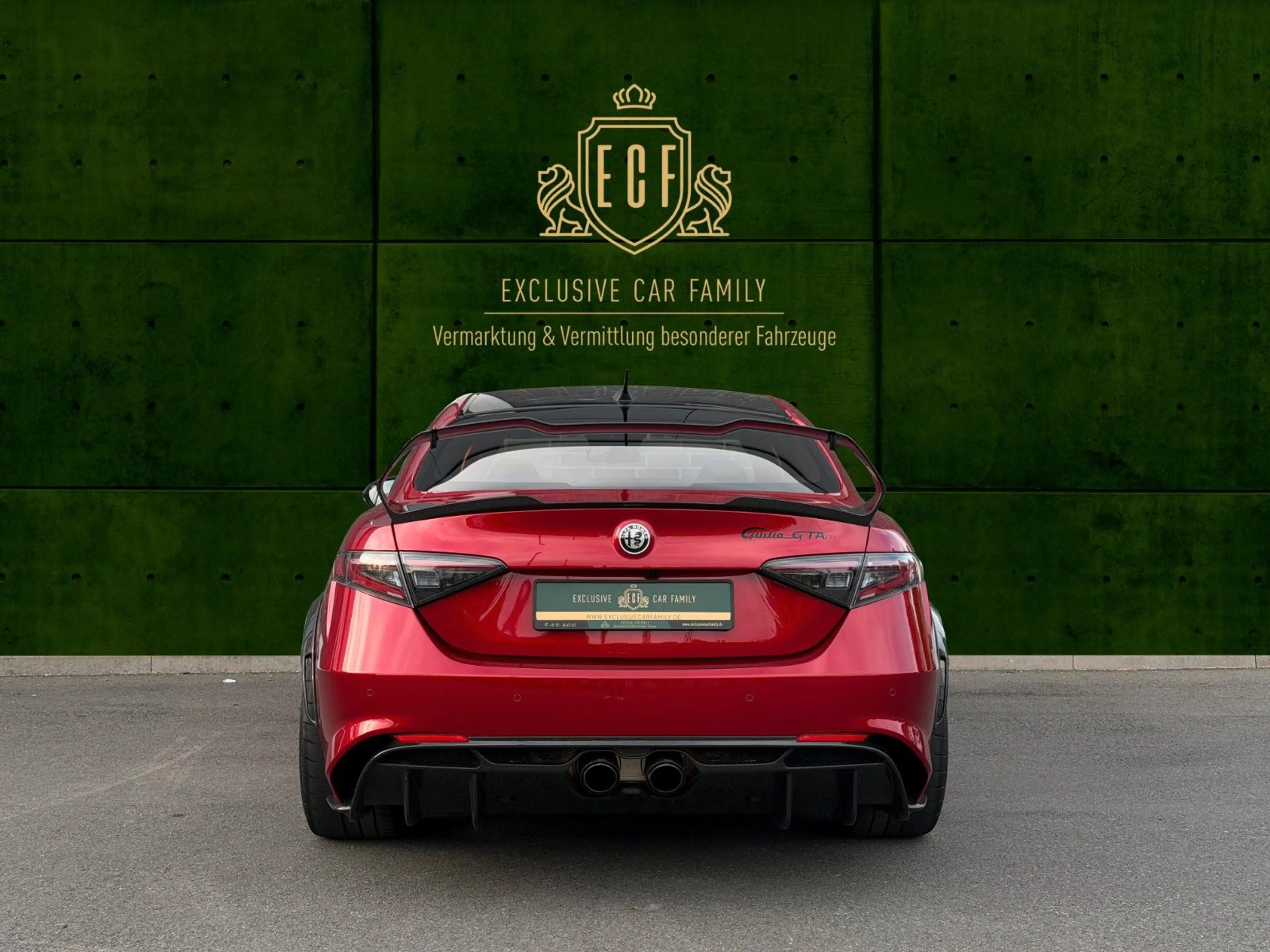 Alfa Romeo Giulia Quadrifoglio GTAm - No. 333/500 - 1. Hd — photo 3