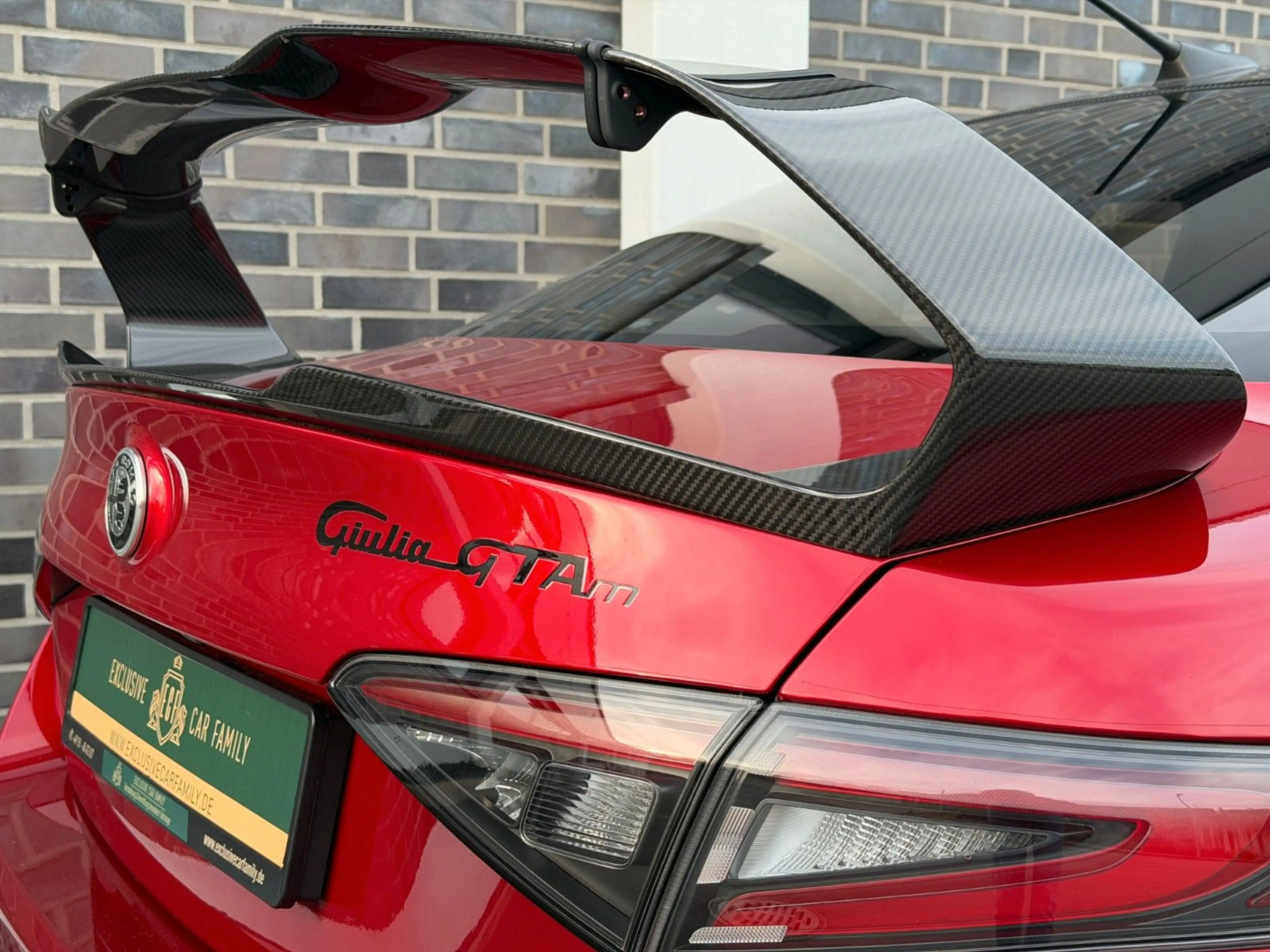 Alfa Romeo Giulia Quadrifoglio GTAm - No. 333/500 - 1. Hd — photo 11
