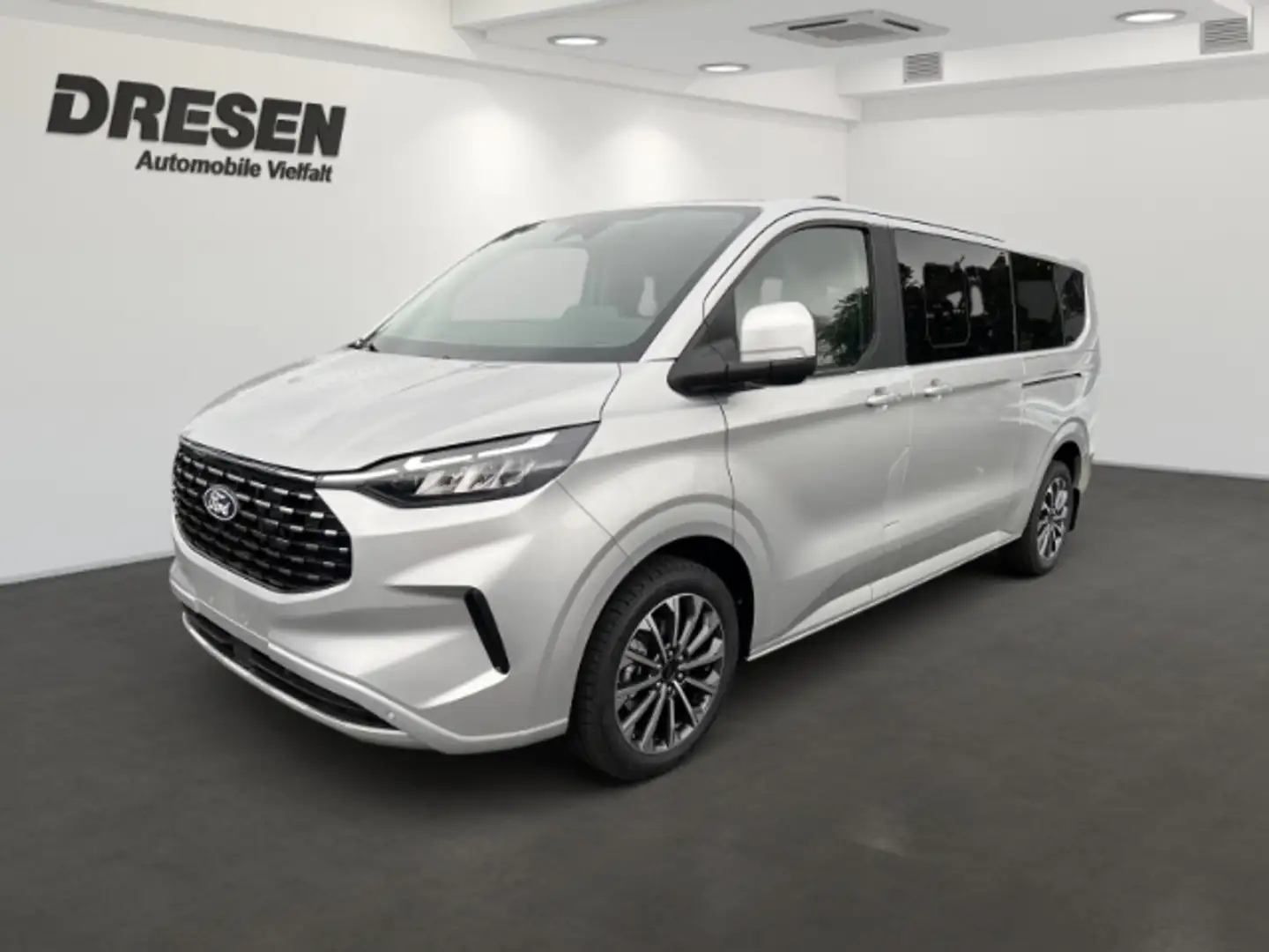 Ford Tourneo Custom 320 L2 Titanium FWD Automatik+LED Plateado - 1