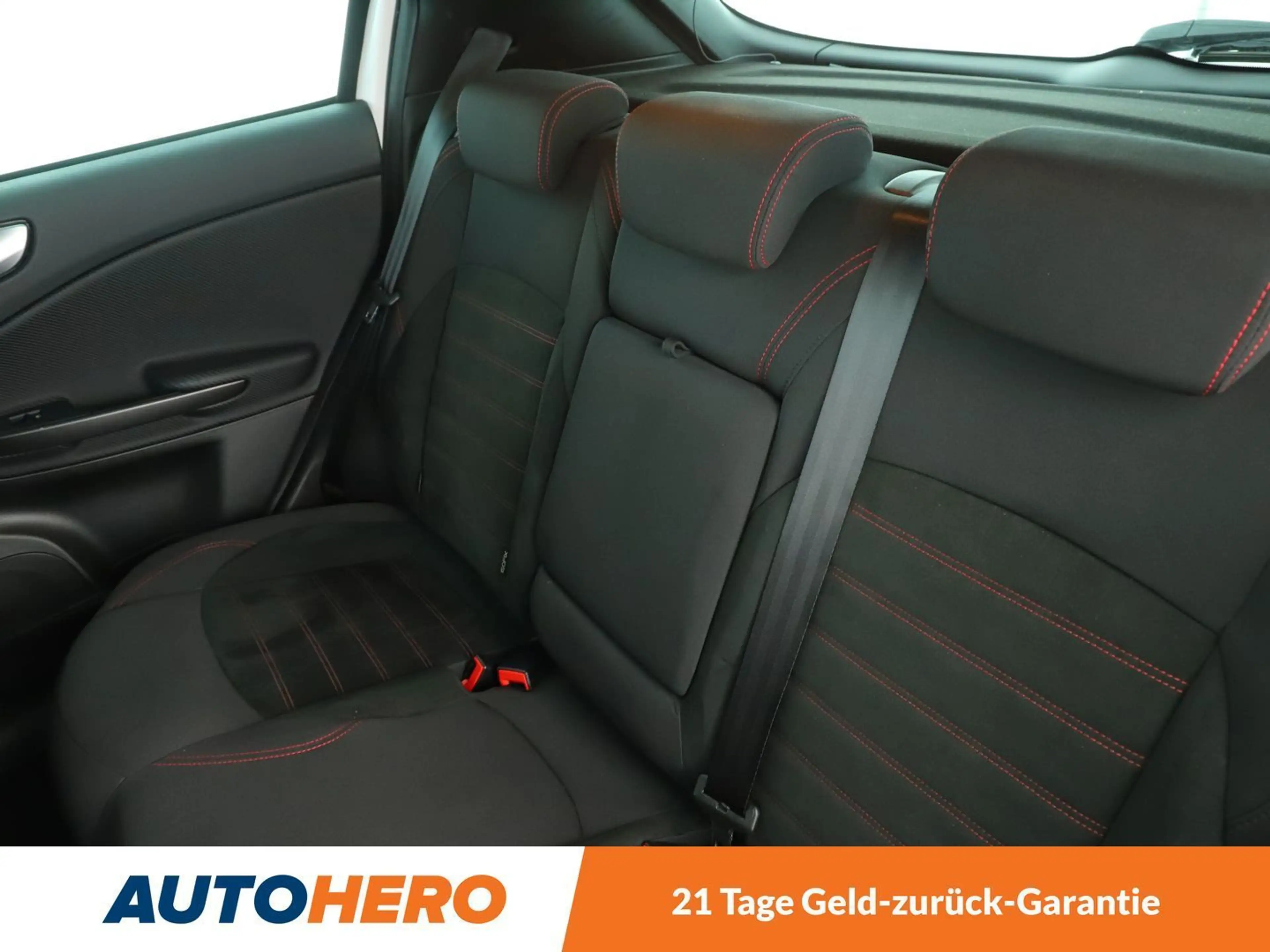 Alfa Romeo Giulietta 1.4 Turbo Sport *NAVI*PDC*TEMPO*SHZ*ALU*KLIMA* — photo 14