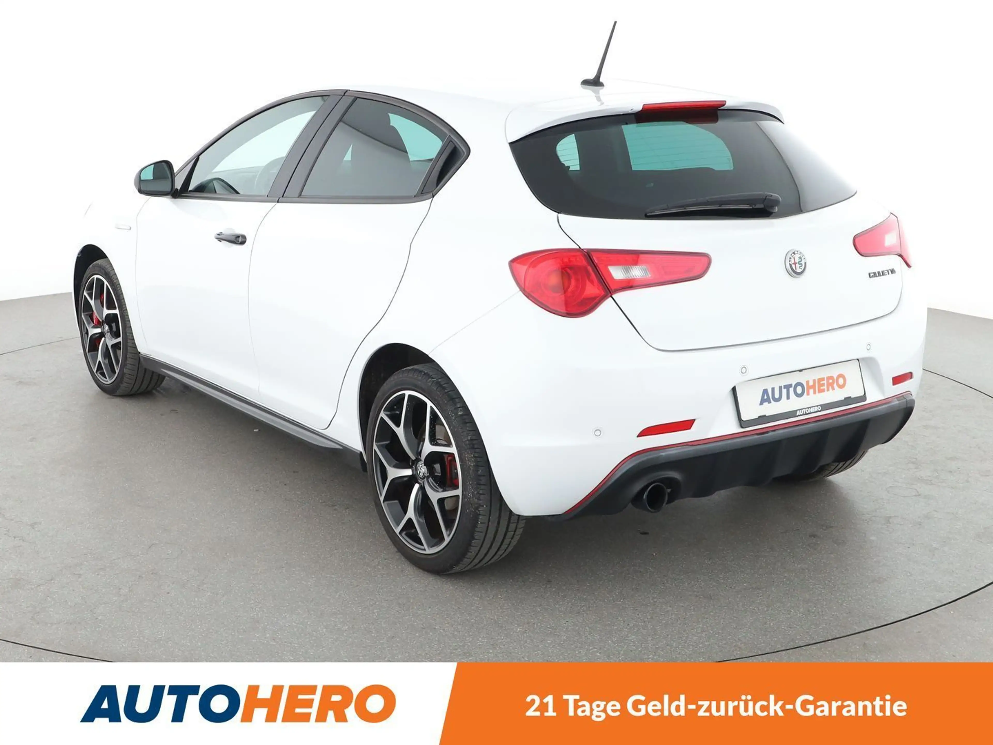 Alfa Romeo Giulietta 1.4 Turbo Sport *NAVI*PDC*TEMPO*SHZ*ALU*KLIMA* — photo 4