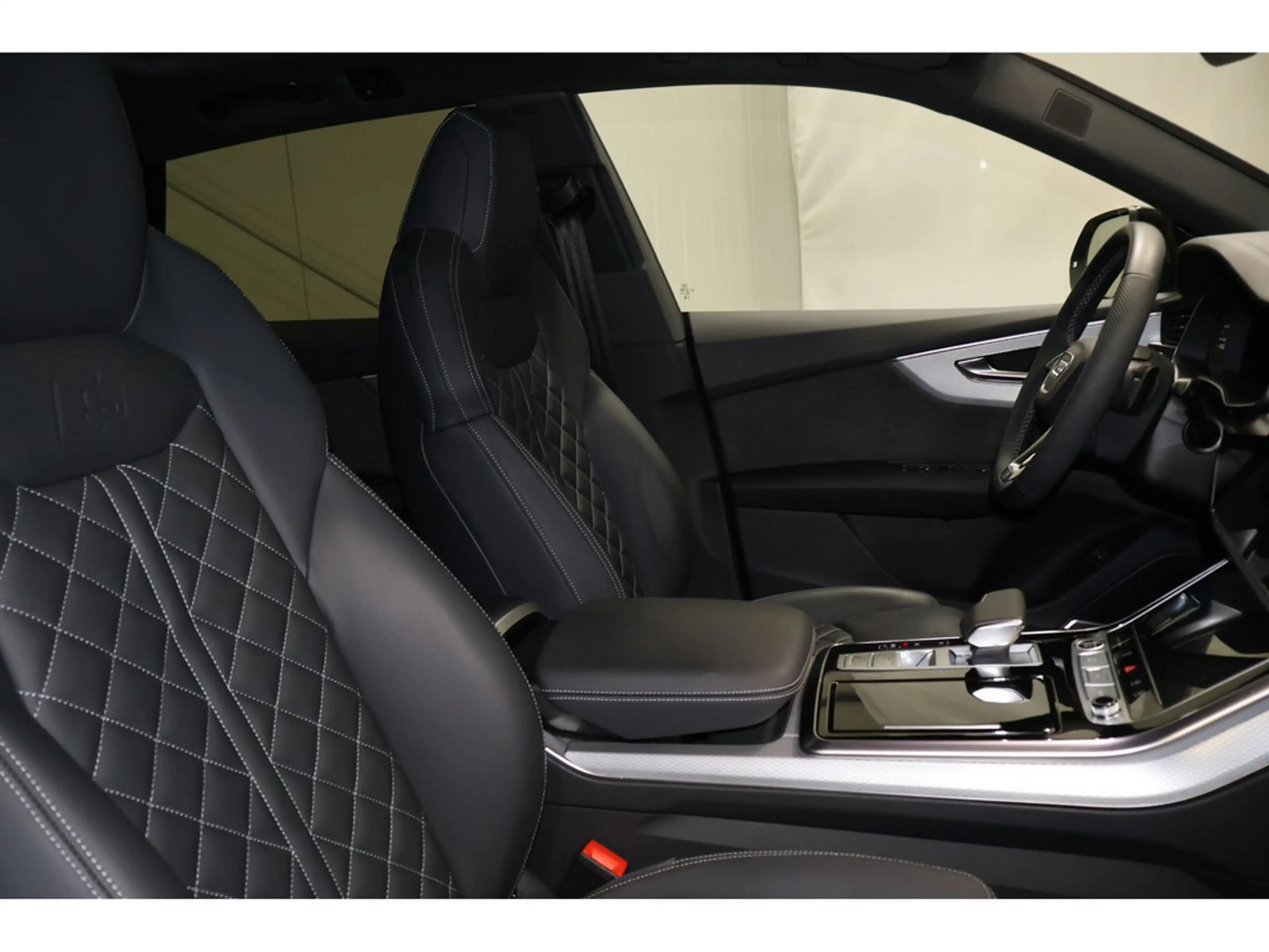 Audi Q8 60 TFSI e quattro B&O*Panorama*Matrix-LED * — photo 7