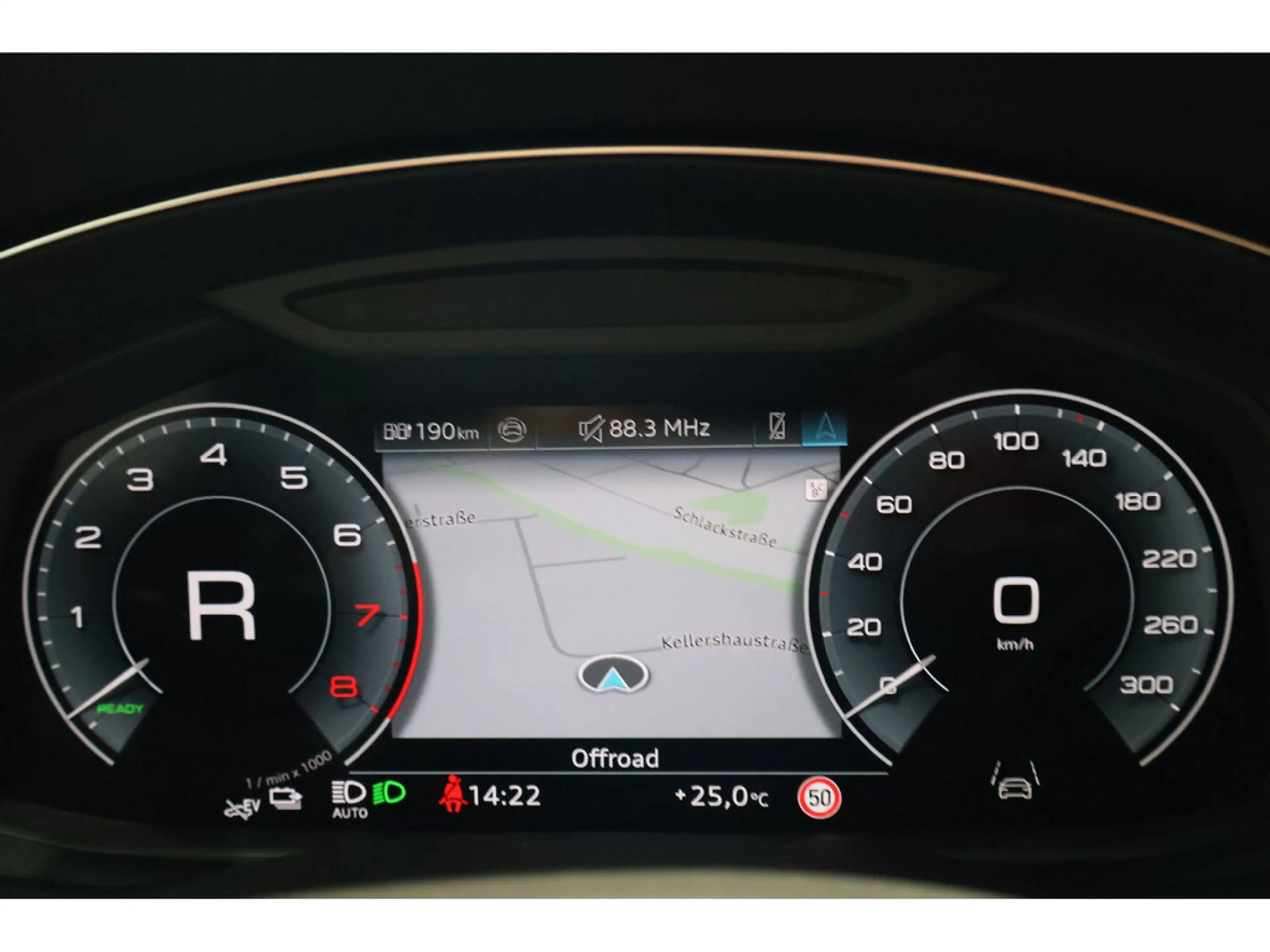 Audi Q8 60 TFSI e quattro B&O*Panorama*Matrix-LED * — photo 10