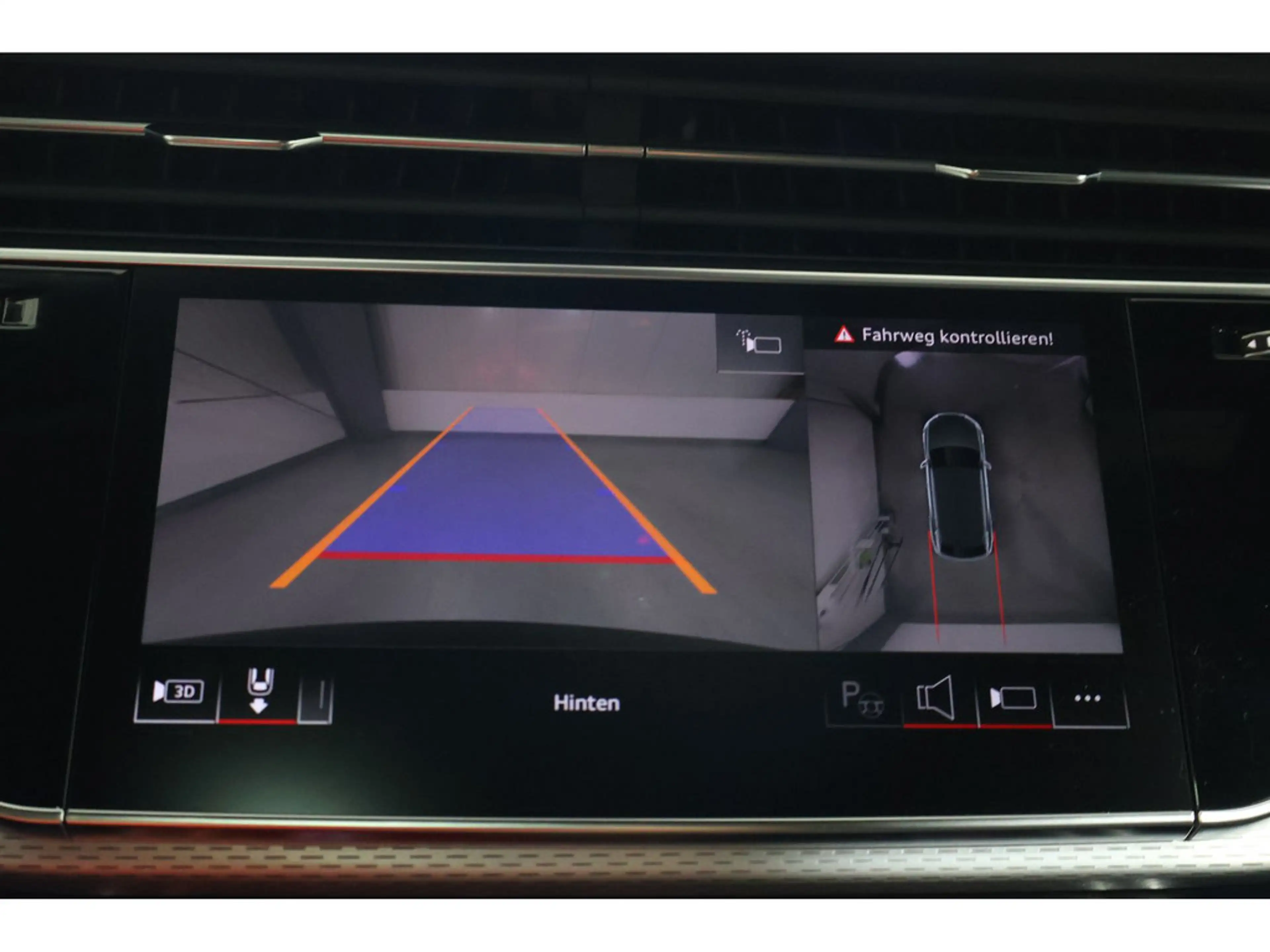 Audi Q8 60 TFSI e quattro B&O*Panorama*Matrix-LED * — photo 11