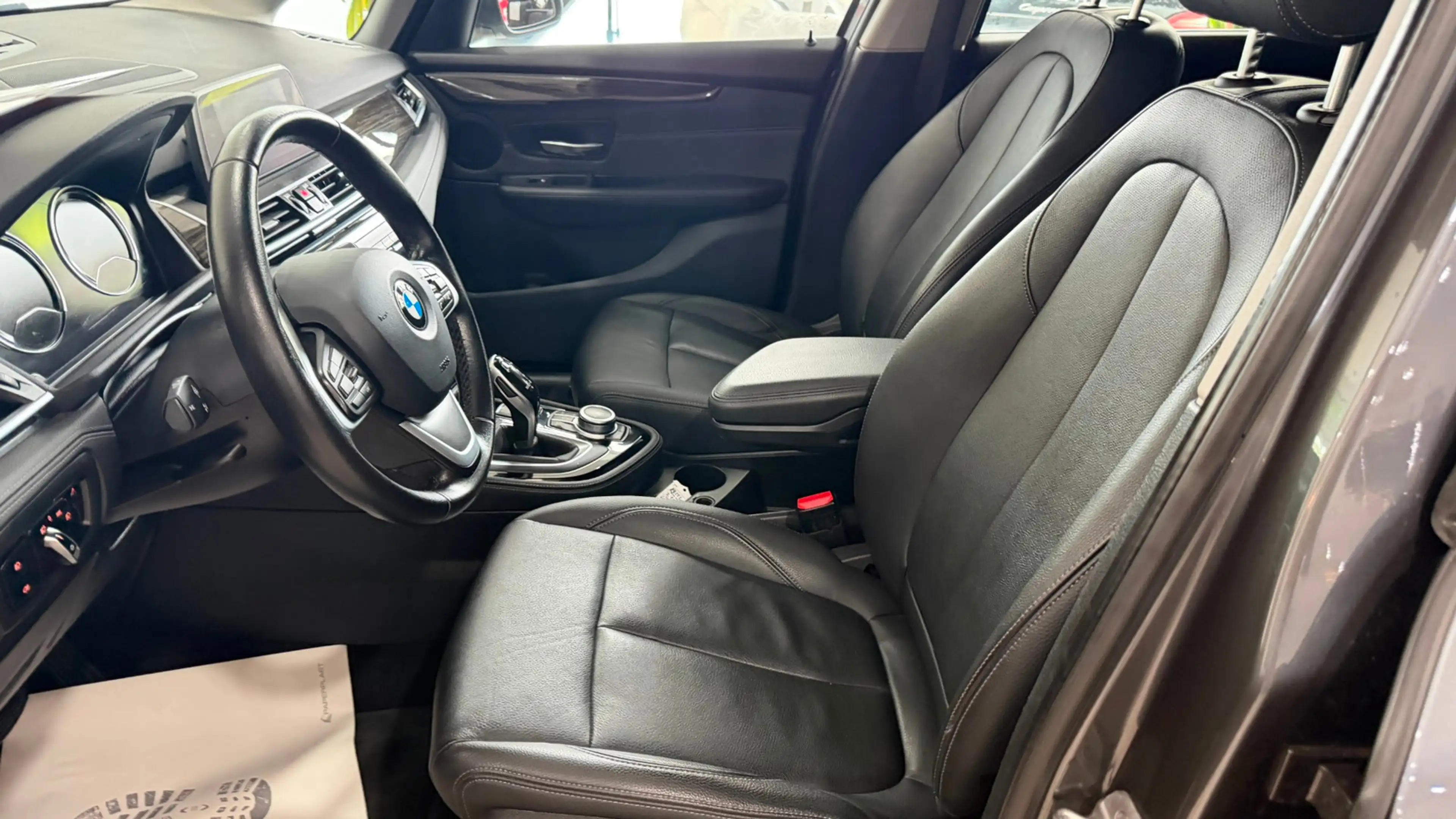 BMW 218 Gran Tourer xDrive Sport Line - — photo 13