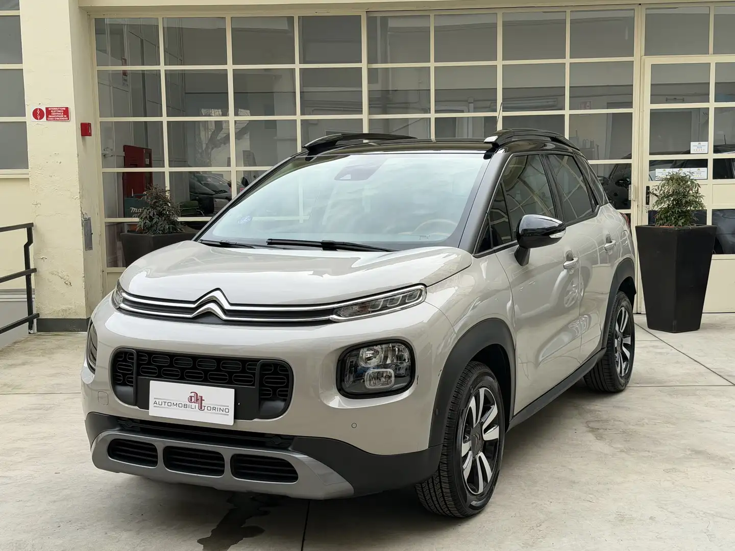 Citroen C3 1.2 puretech Shine Pack 83cv - 1