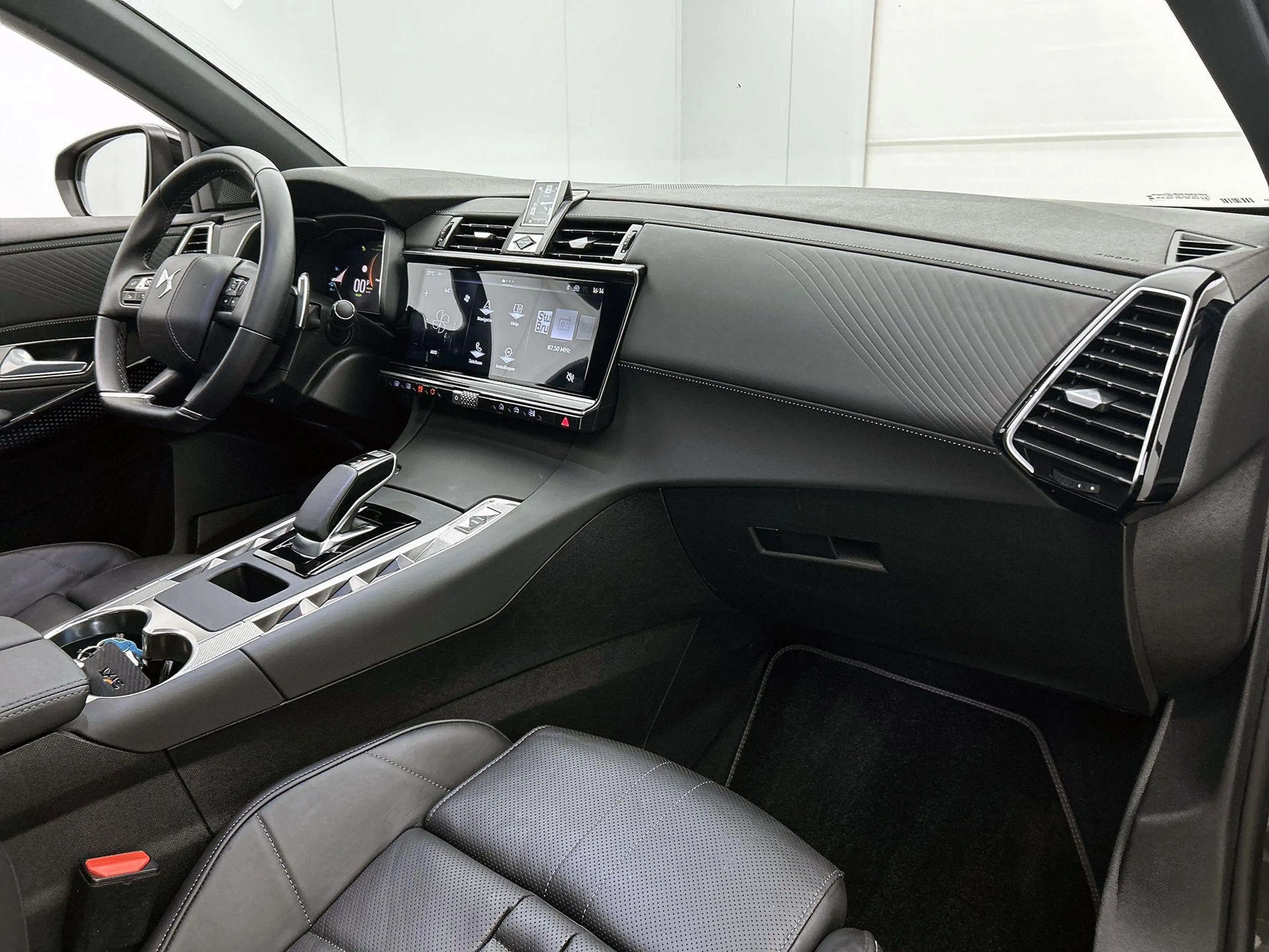 DS Automobiles DS 7 E-Tense 300pk 4x4 Etoile Automaat | Schuif-/Kantel — photo 12