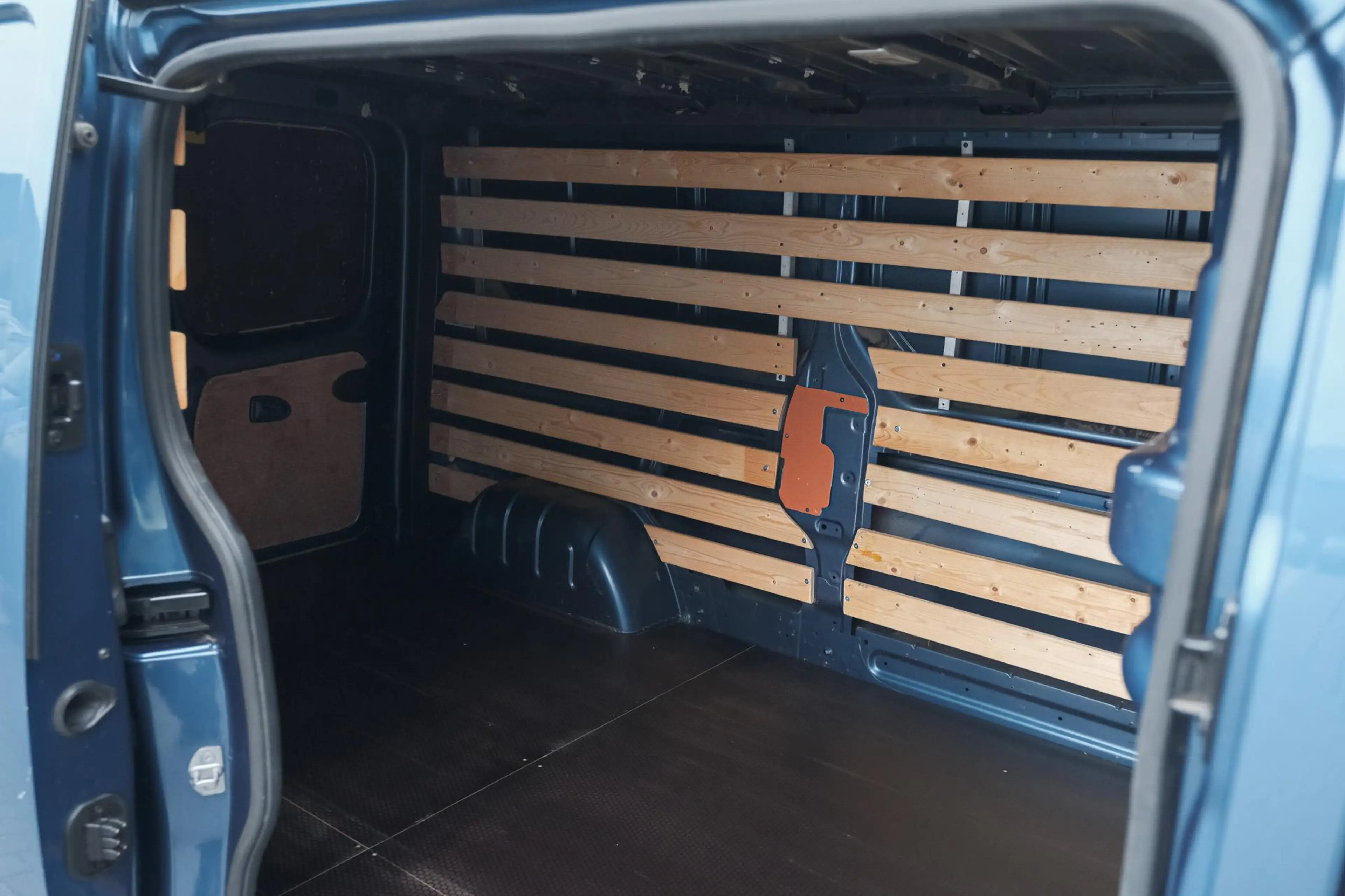 Renault Trafic 2.0 dCi 120 T29 L2H1 Comfort | Betimmering Laadrui — photo 6