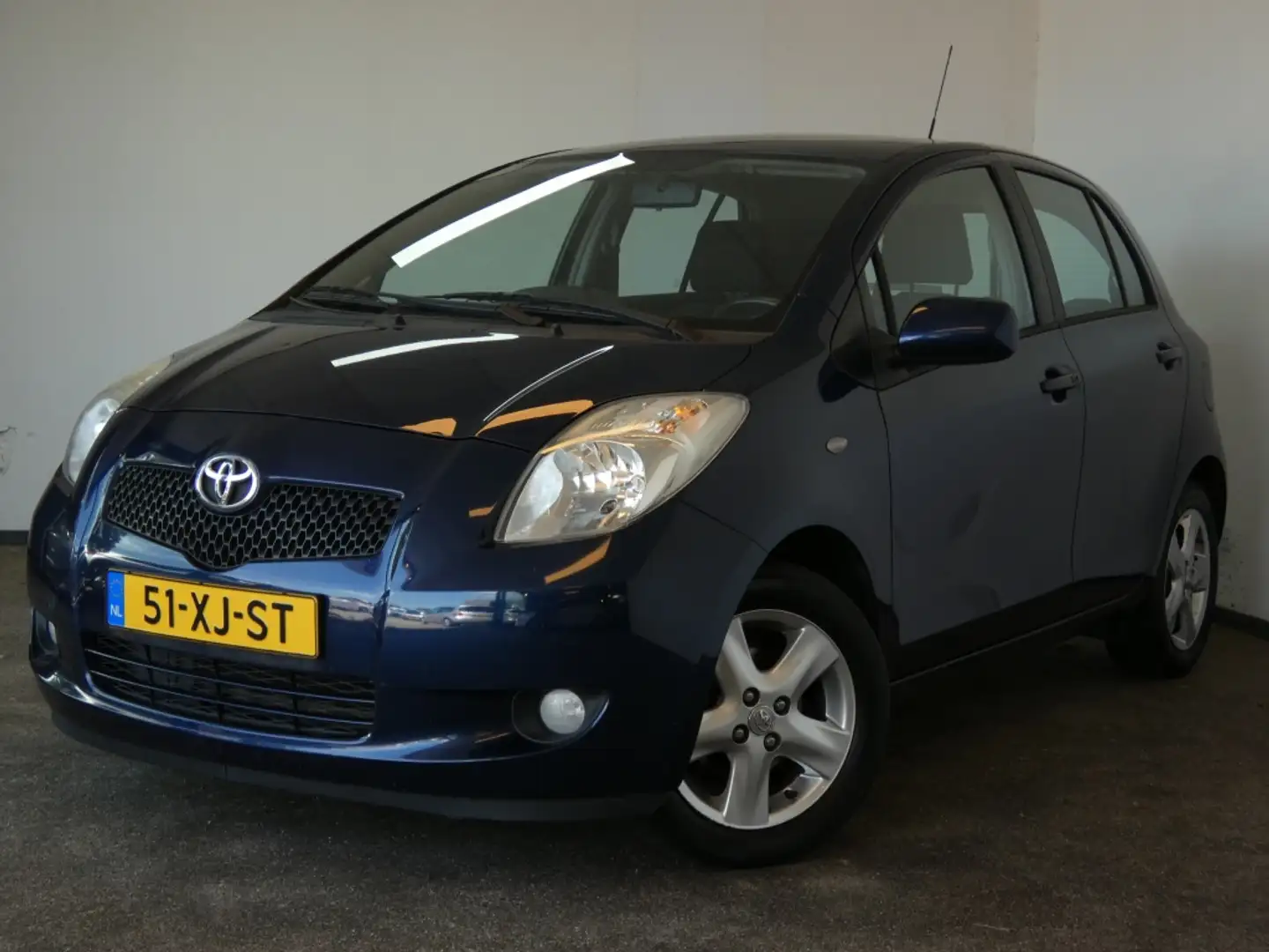 Toyota Yaris 1.3 VVTi Luna MMT Automaat! Bleu - 1