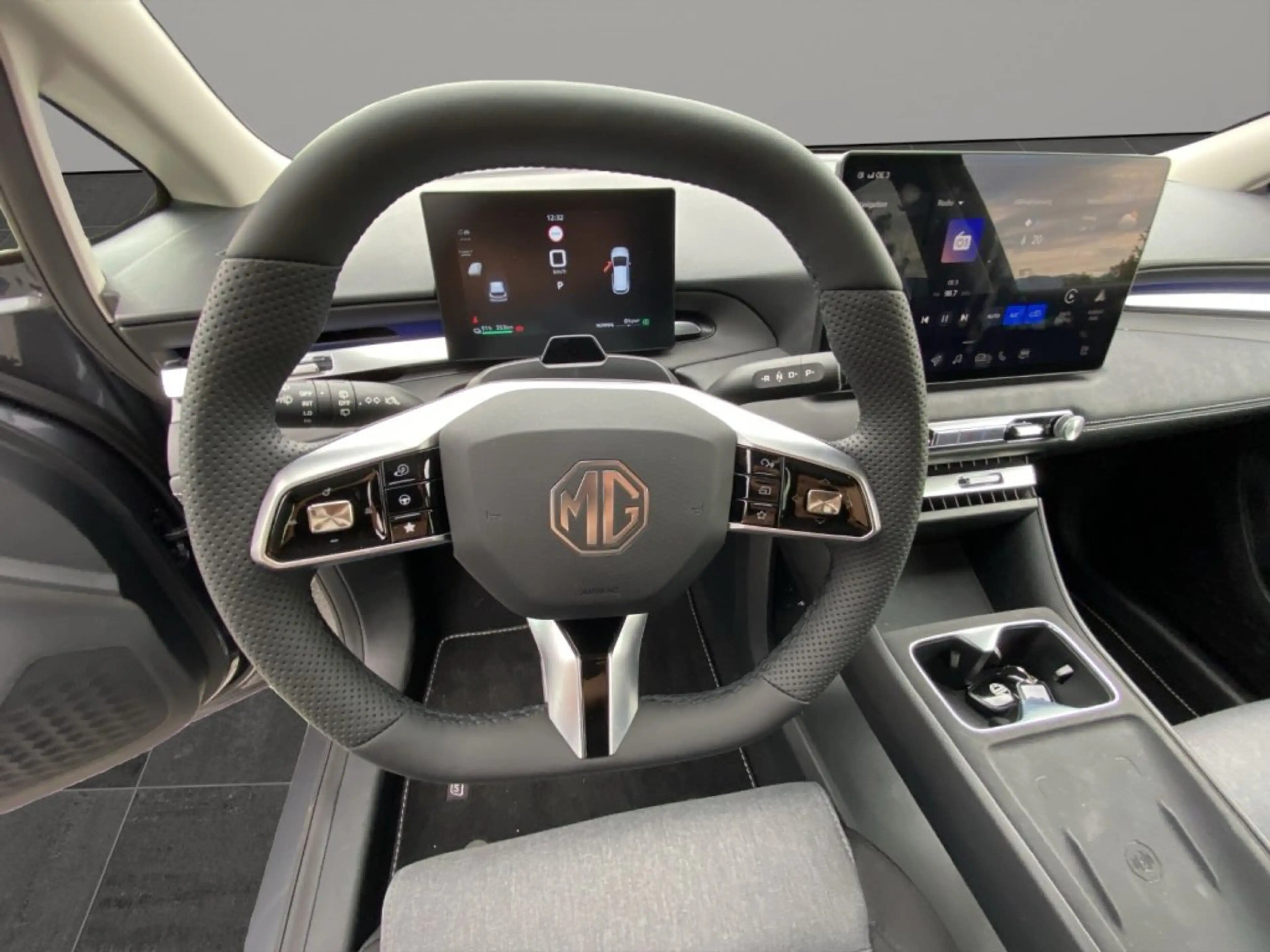 MG MG4 Urban Luxury 54kwh MY25 — photo 13