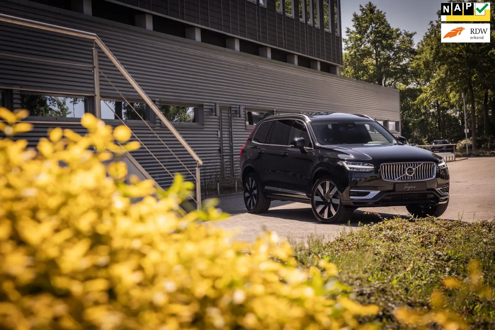 Volvo XC90 2.0 T8 Plug-in hybrid AWD Ultra Bright (404pk) Zwart - 1