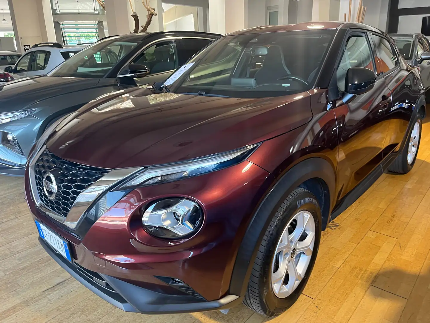 Nissan Juke Juke 1.0 dig-t N-Connecta 114cv Rouge - 1