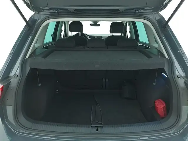 Volkswagen Tiguan view 14