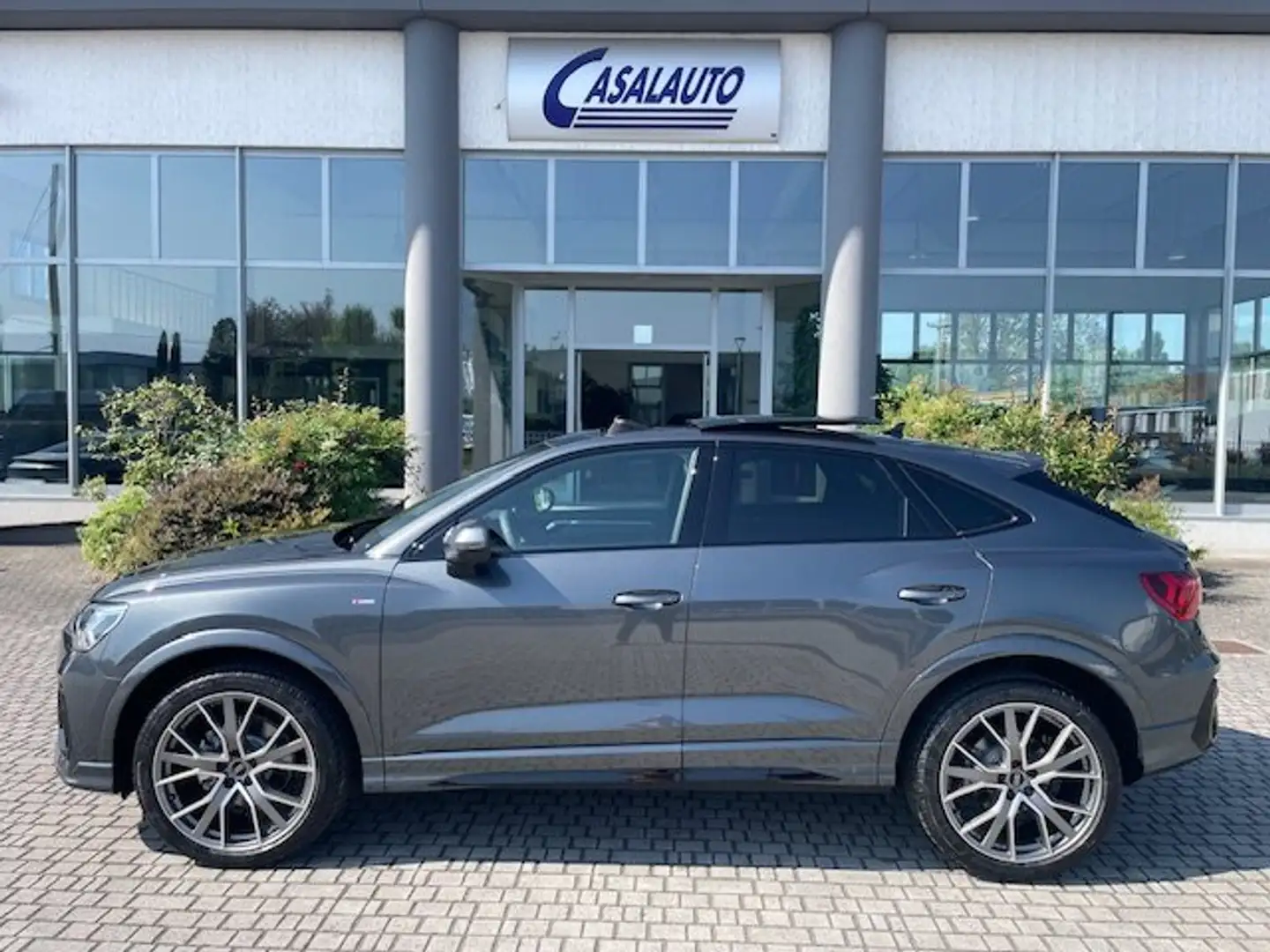 Audi Q3 SPB Sportback 35 TDI S tronic S Line KM.0 TETTO/20 Grigio - 1
