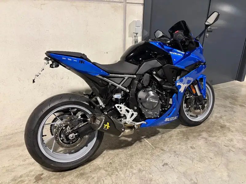 Suzuki GSX 8R - foto 3