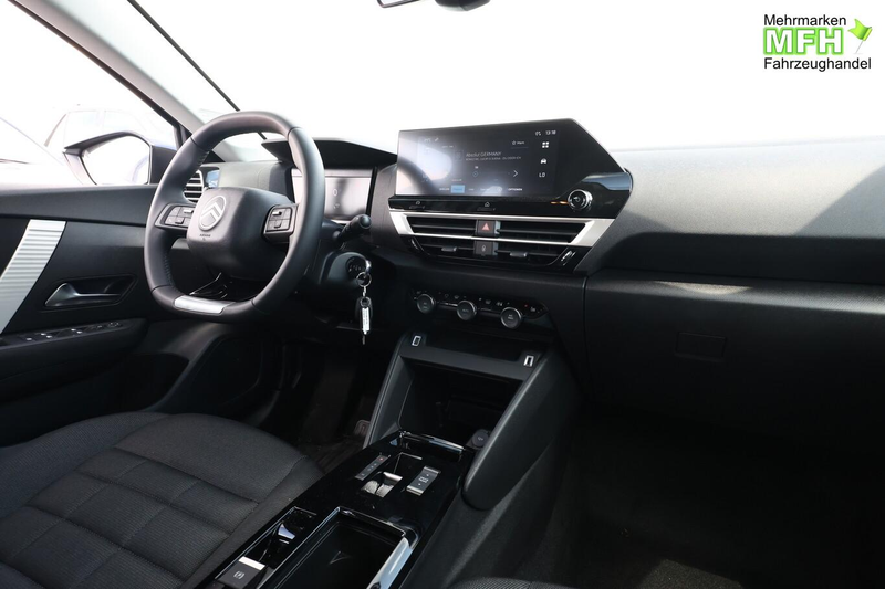 Citroen C4 X PLUS SHZ AHK Kam AWR CarP DigC PDC 17Z DAB 96 k... — photo 8