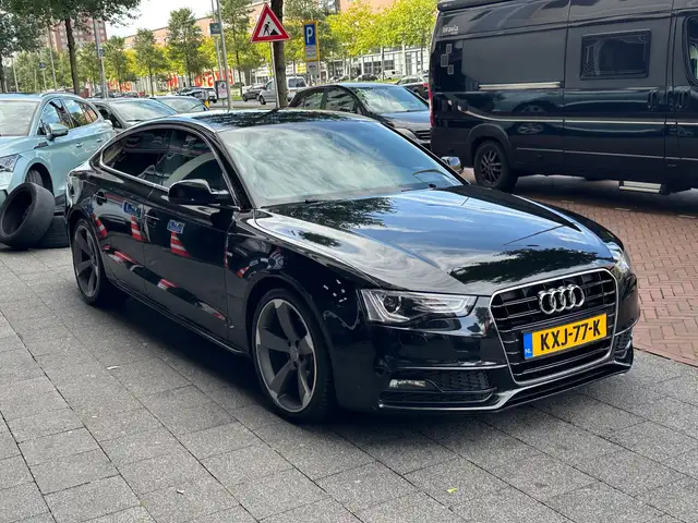 Audi A5 view 4