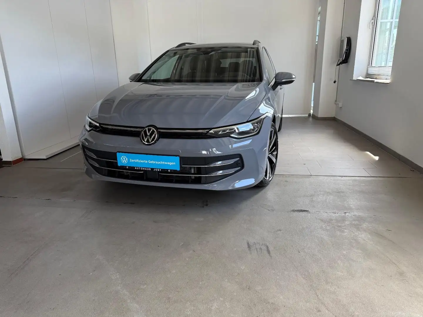 Volkswagen Golf Variant Style Golf VIII Variant 1.5 TSI Navi AHK Kamera Ma Grau - 1