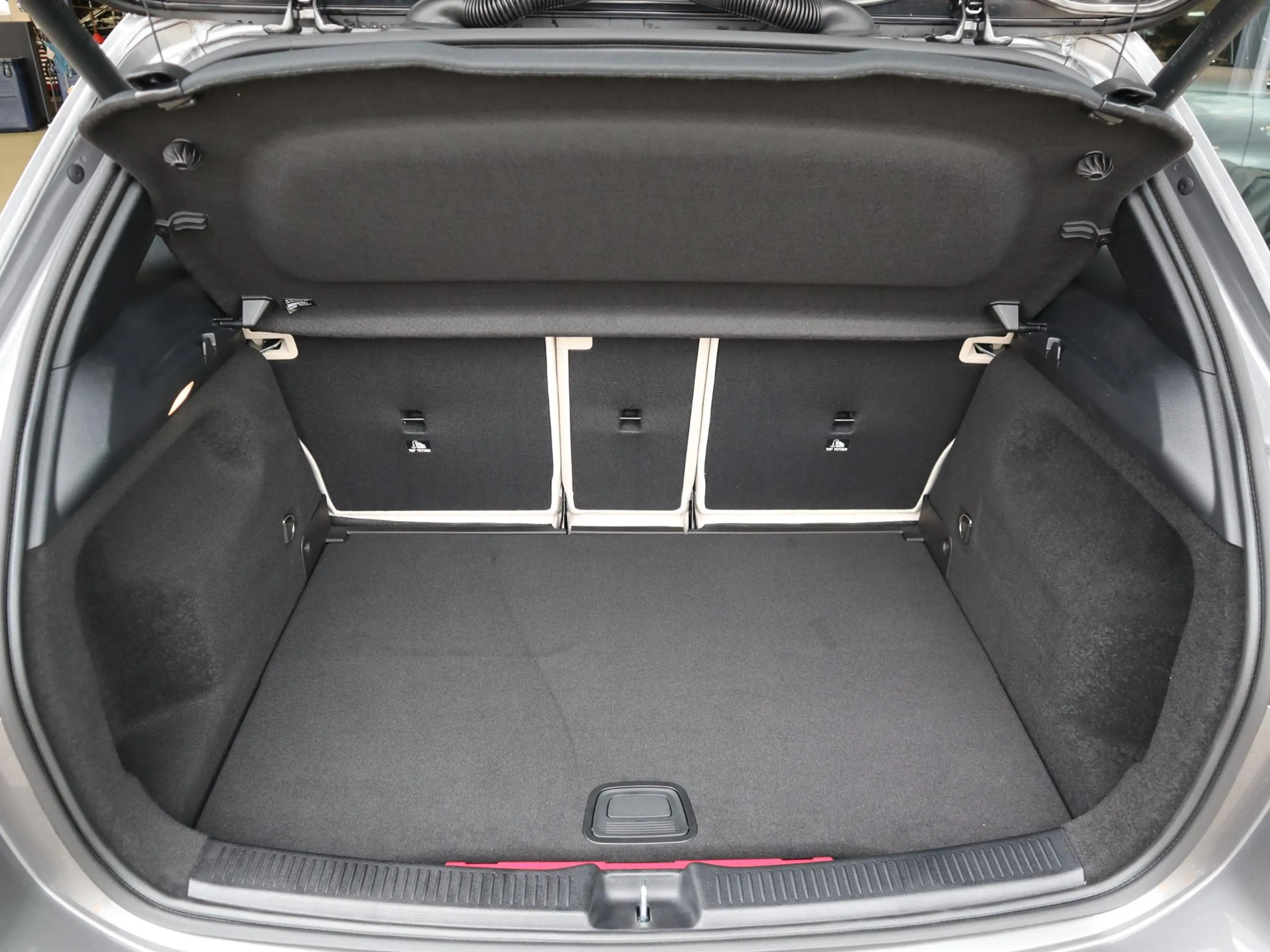 Mercedes-Benz B 250 e Business Solution Luxury Line — photo 8