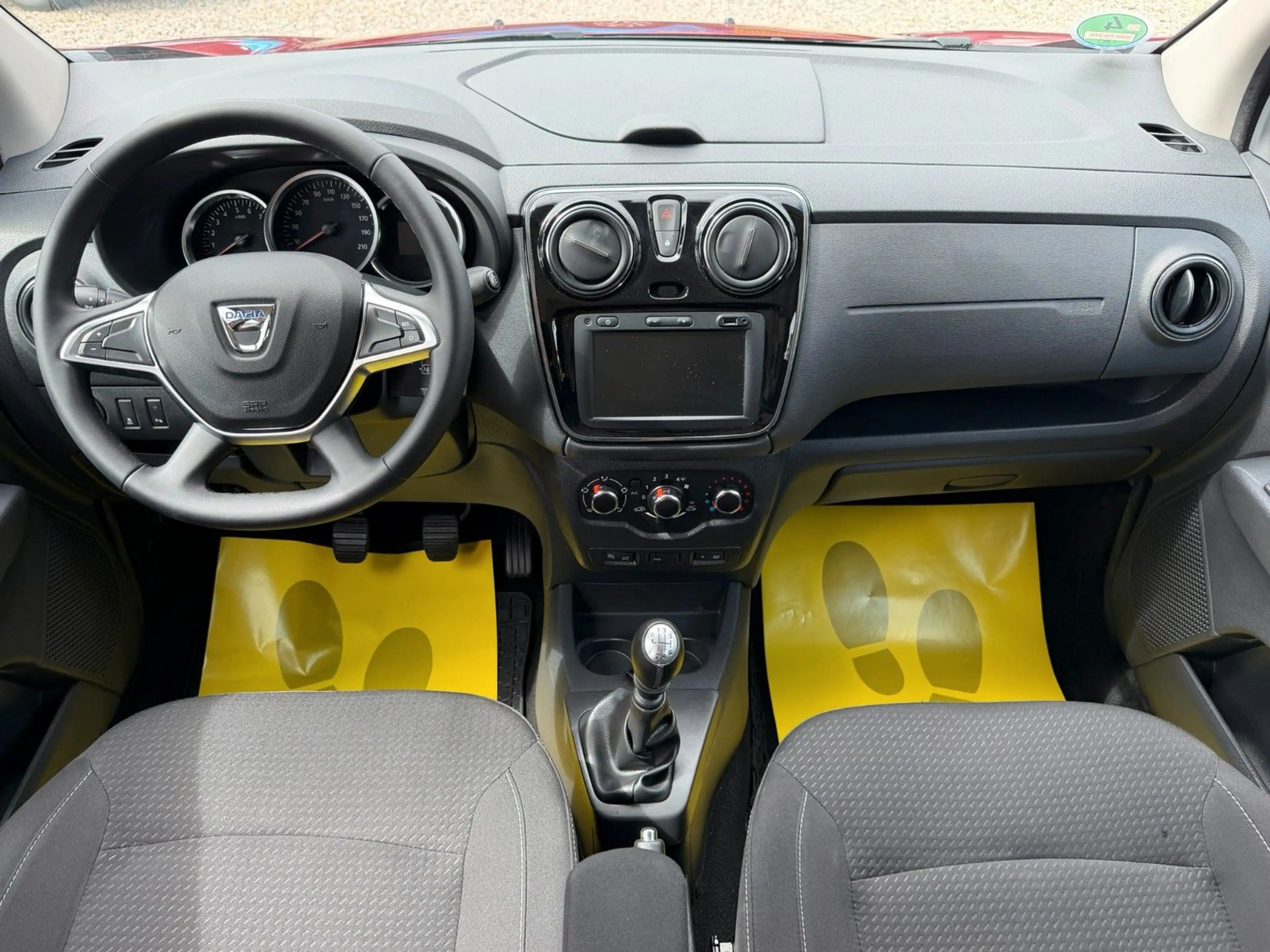 Dacia Lodgy Comfort *2.HD*Klima*Navi* TÜV Neu — photo 12