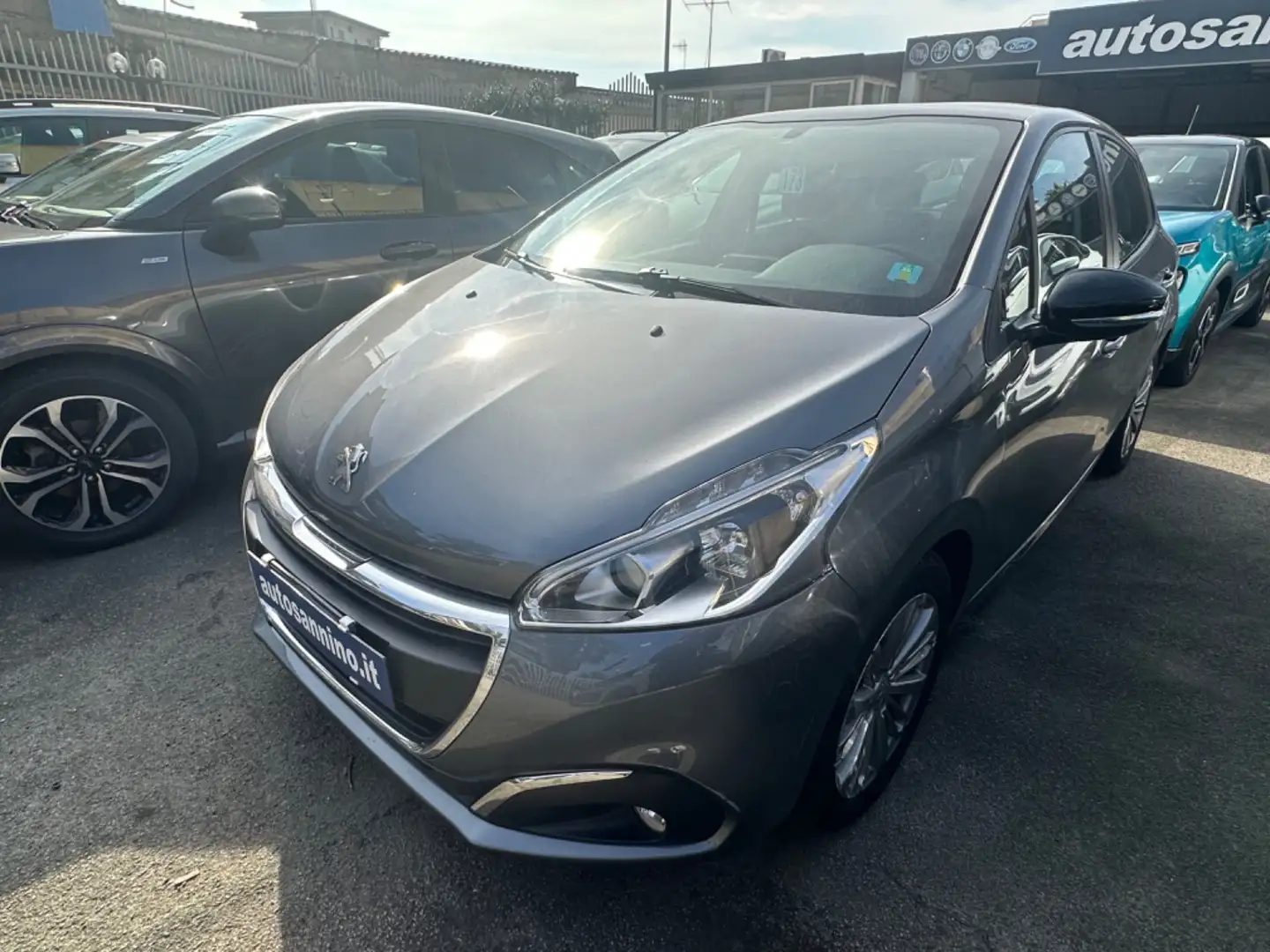 Peugeot 208 PureTech 82 5p. GPL Allure Grigio - 2