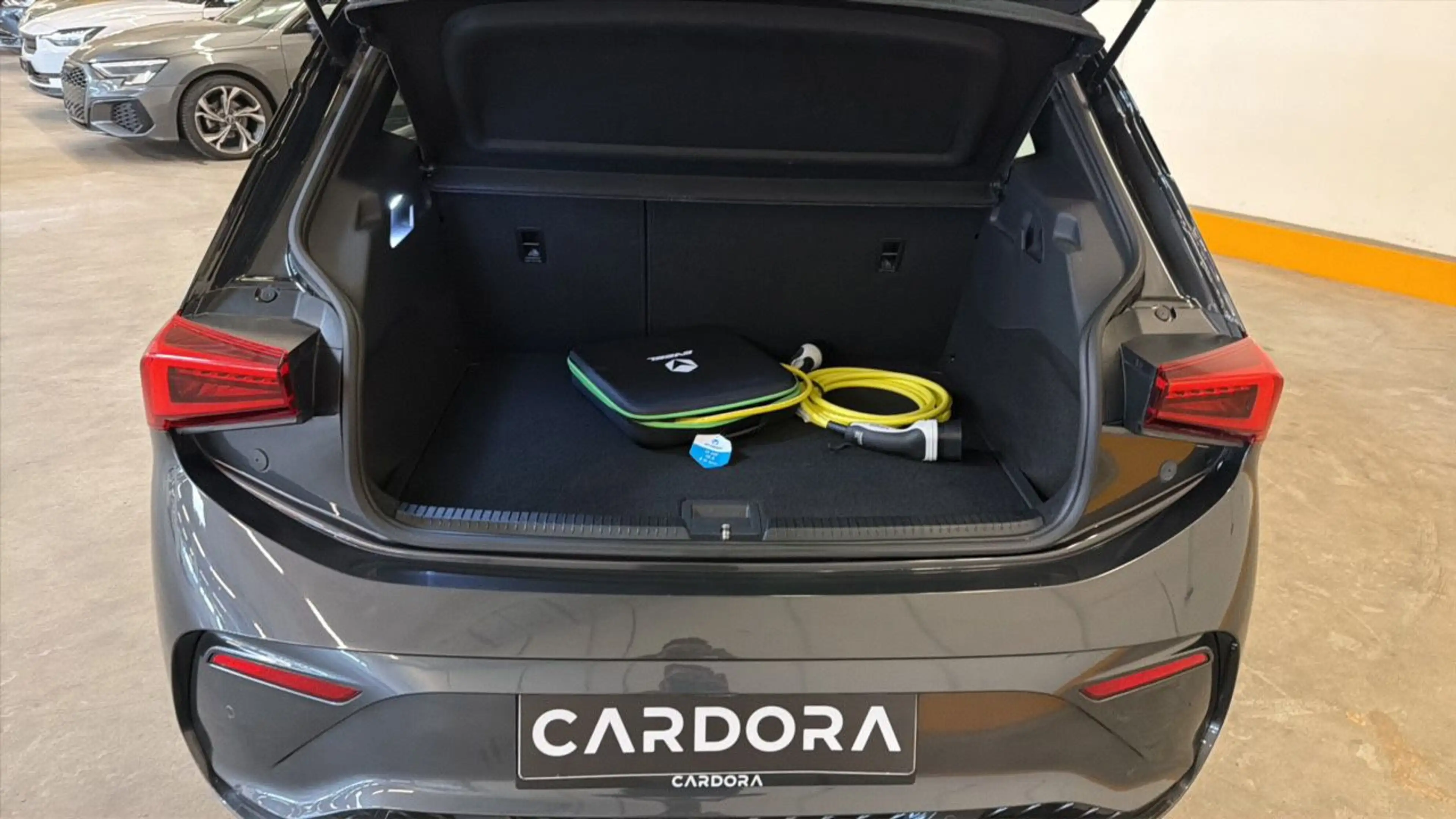 CUPRA Born LED*VIRTUAL COCKPIT*SHZ*LENKHZ*ASSIST*RADAR*RFK — photo 8
