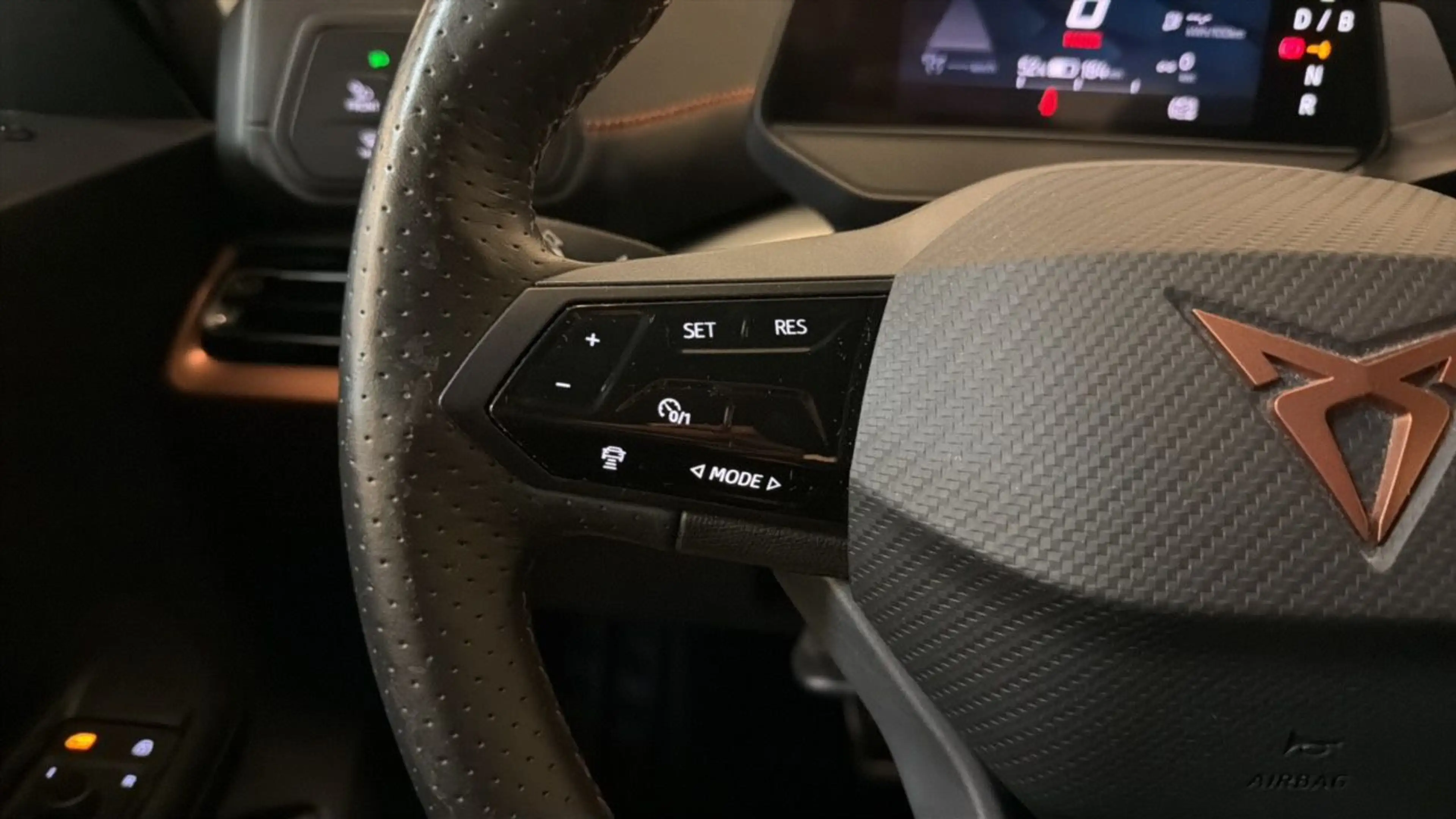 CUPRA Born LED*VIRTUAL COCKPIT*SHZ*LENKHZ*ASSIST*RADAR*RFK — photo 14