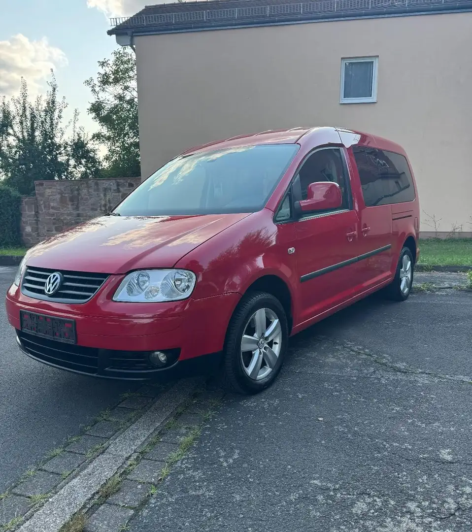 Volkswagen Caddy Maxi*7-Sitzer*KlimaautomatikSHZ*PDC* Червоний - 2