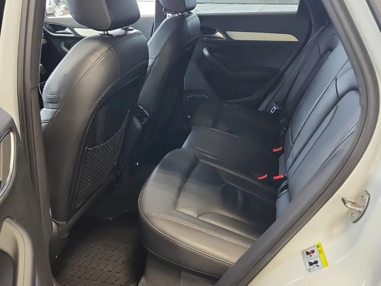 Audi Q3 снимка Audi Q3