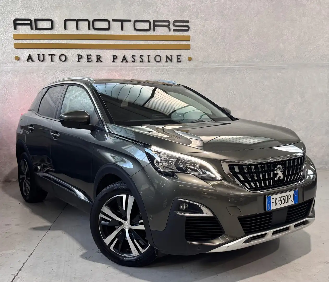 Peugeot 3008 Benzina euro 6 Navigatore Pelle - 1