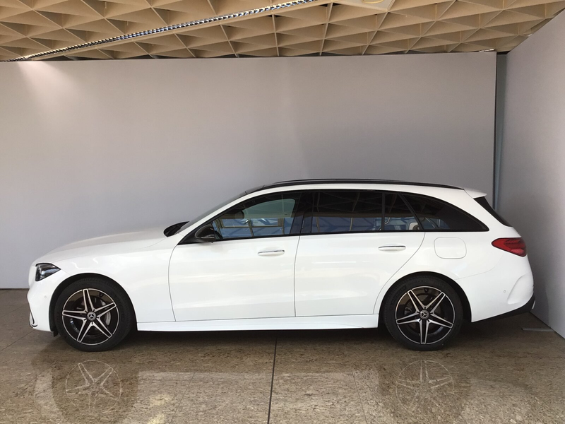 Mercedes-Benz C 300 C 300 e T AMG Premium Plus/Night/Pano/Distr/Head — photo 2