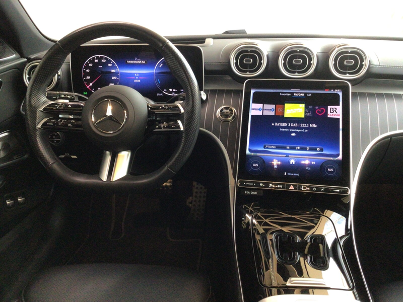 Mercedes-Benz C 300 C 300 e T AMG Premium Plus/Night/Pano/Distr/Head — photo 7