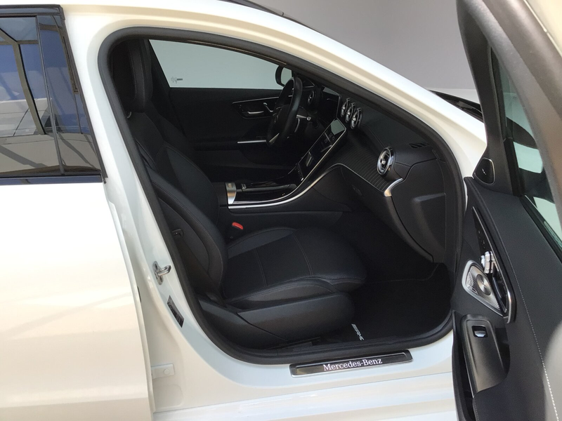 Mercedes-Benz C 300 C 300 e T AMG Premium Plus/Night/Pano/Distr/Head — photo 10